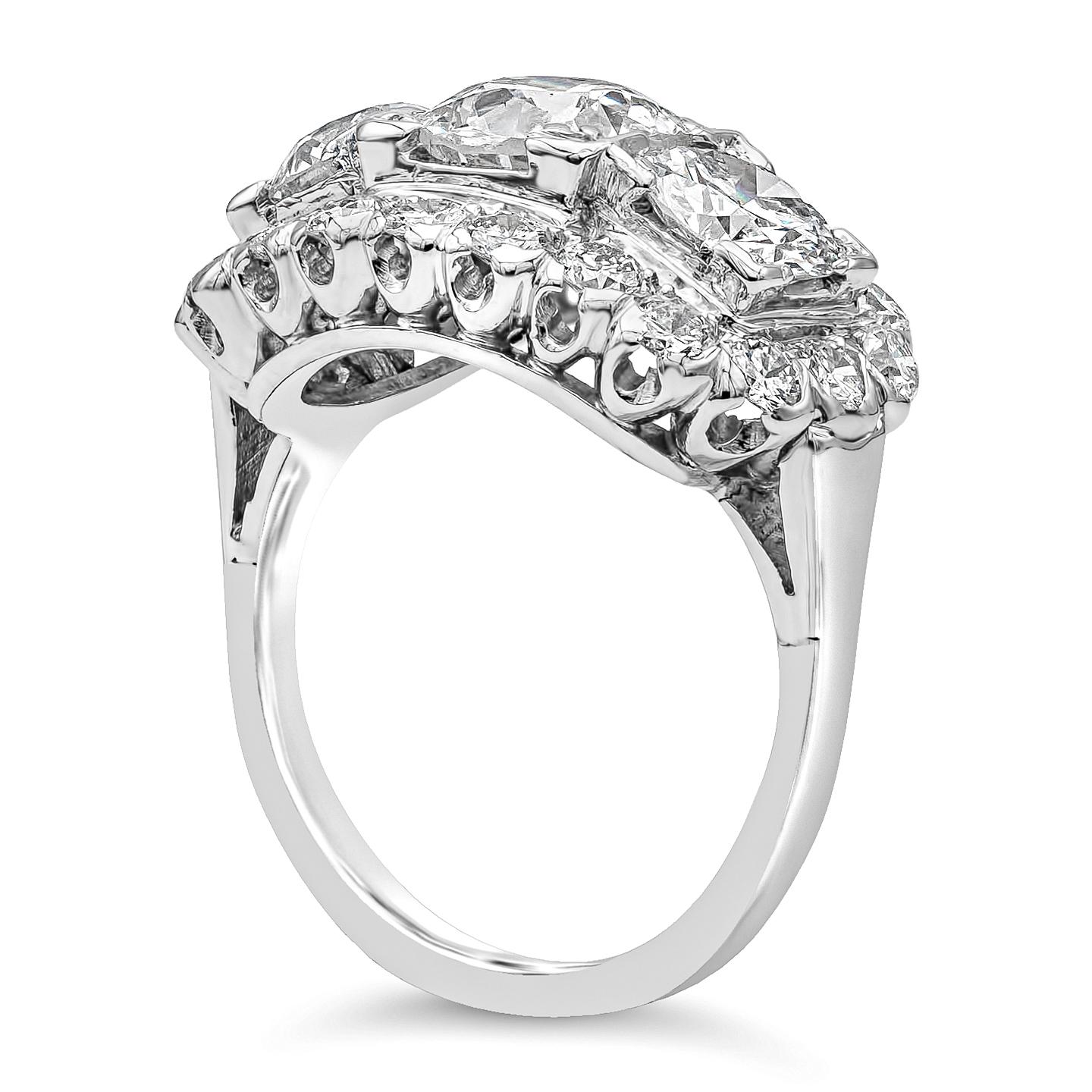 Antique 1.64 Carats Old European Cut Diamond Halo Engagement Ring in Platinum In Good Condition For Sale In New York, NY