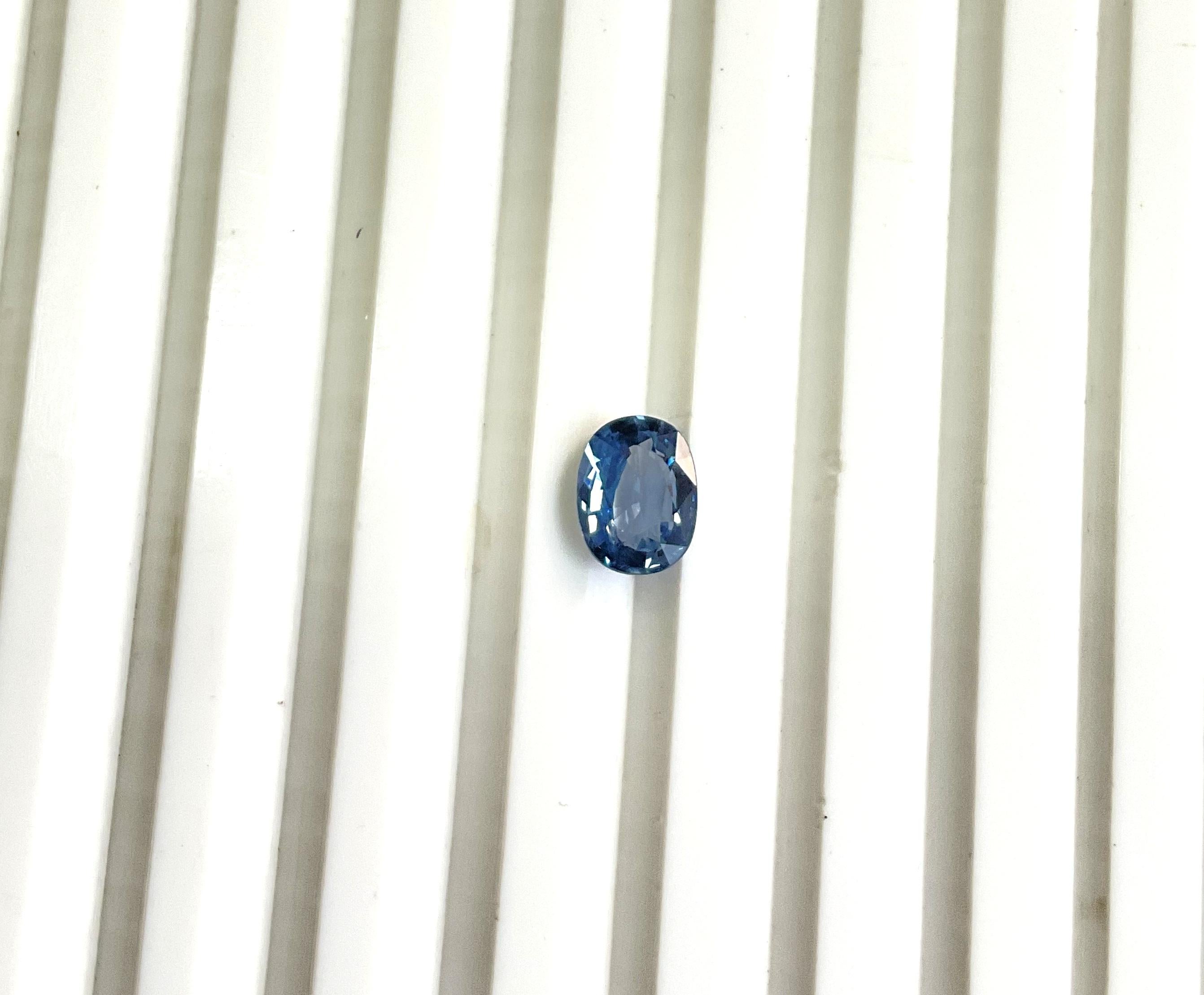 1,64 Carati di Spinello Blu della Tanzania Gemma naturale ovale sfaccettata per gioielli di pregio In condizioni Nuovo in vendita a Jaipur, RJ