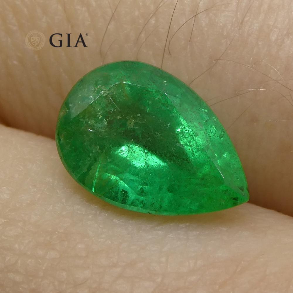 Brilliant Cut 1.64 Ct Pear Emerald GIA Certified Russian For Sale