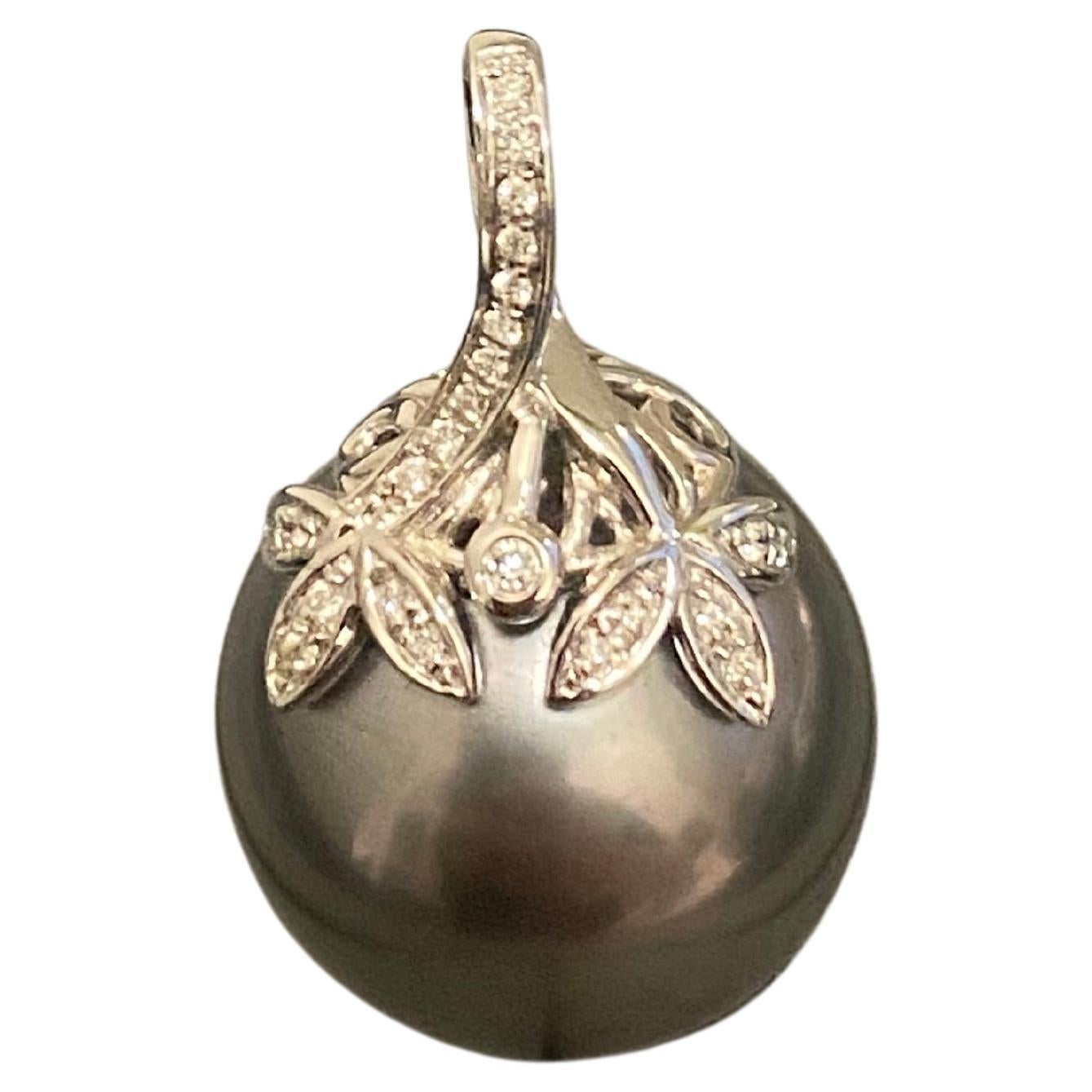 Grey Colour Tahitian Pearl and Diamond Pendant in 18K White Gold For Sale