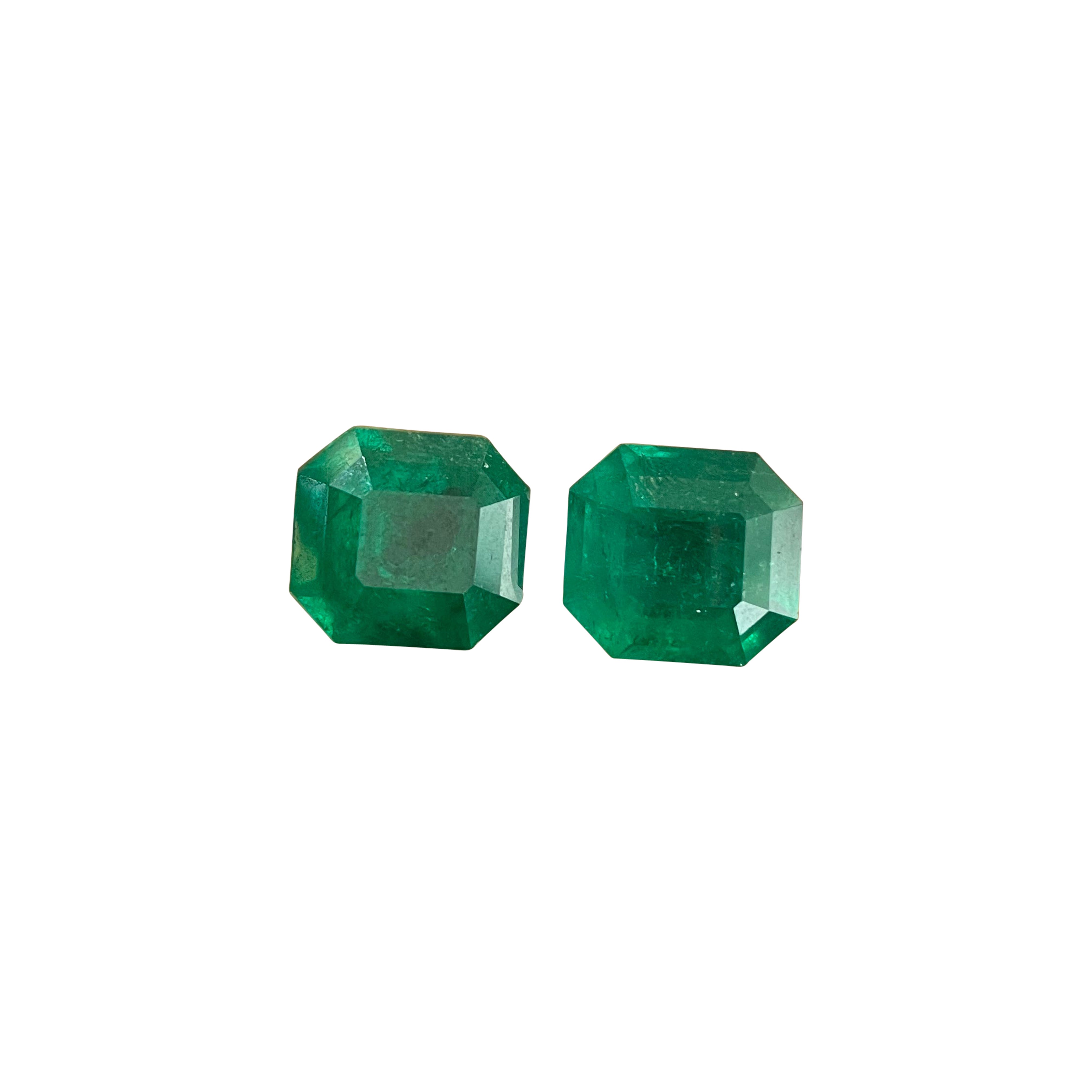 Paire d'émeraudes colombiennes octogonales de 16,40 carats - certifiées CD en vente