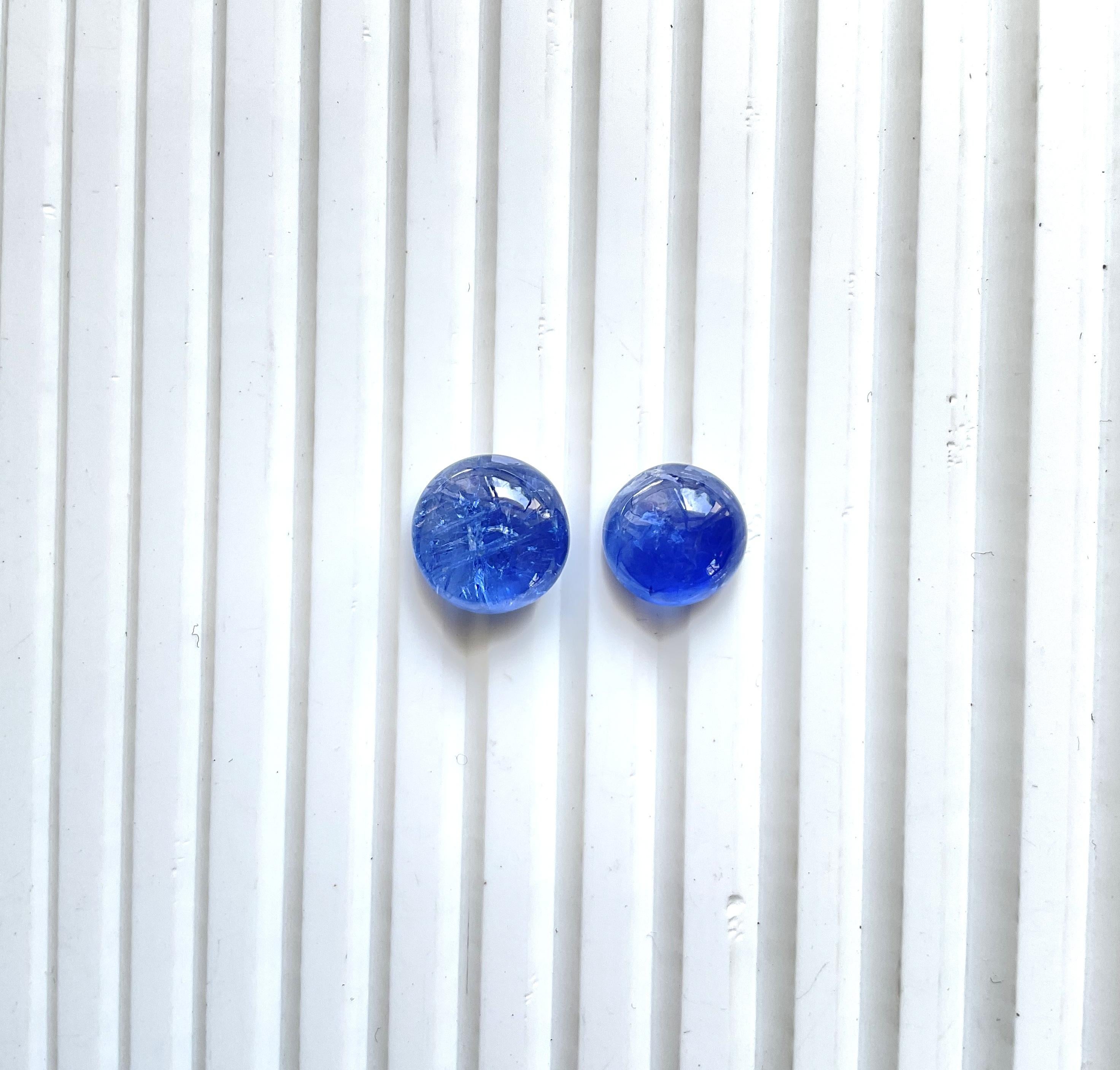 Blauer burmesischer Saphir rund für feinen Schmuck

Edelstein: Blauer Saphir No Heat
Art : Birmanisch
Form: Cabochon 
Karat Gewicht: 16,41
Größe - 10 bis 12