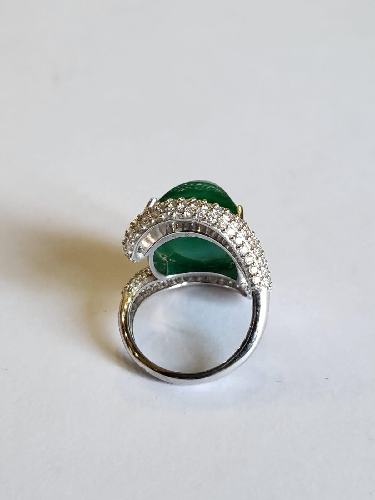 Verlobungsring mit 16,42 Karat, natürlichem sambischem Smaragd, Zuckerhut-Diamanten im Zustand „Neu“ in Hong Kong, HK