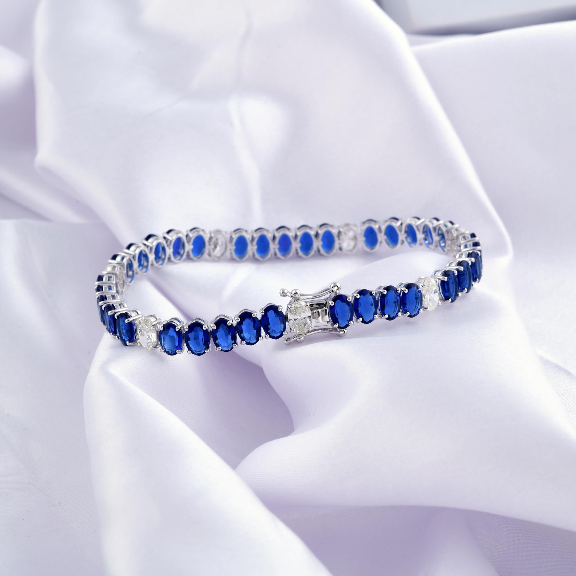 Bracciale tennis con diamanti e zaffiro blu naturale da 16,44 TCW in oro bianco 14 carati In condizioni Nuovo in vendita a Diera, Dubai
