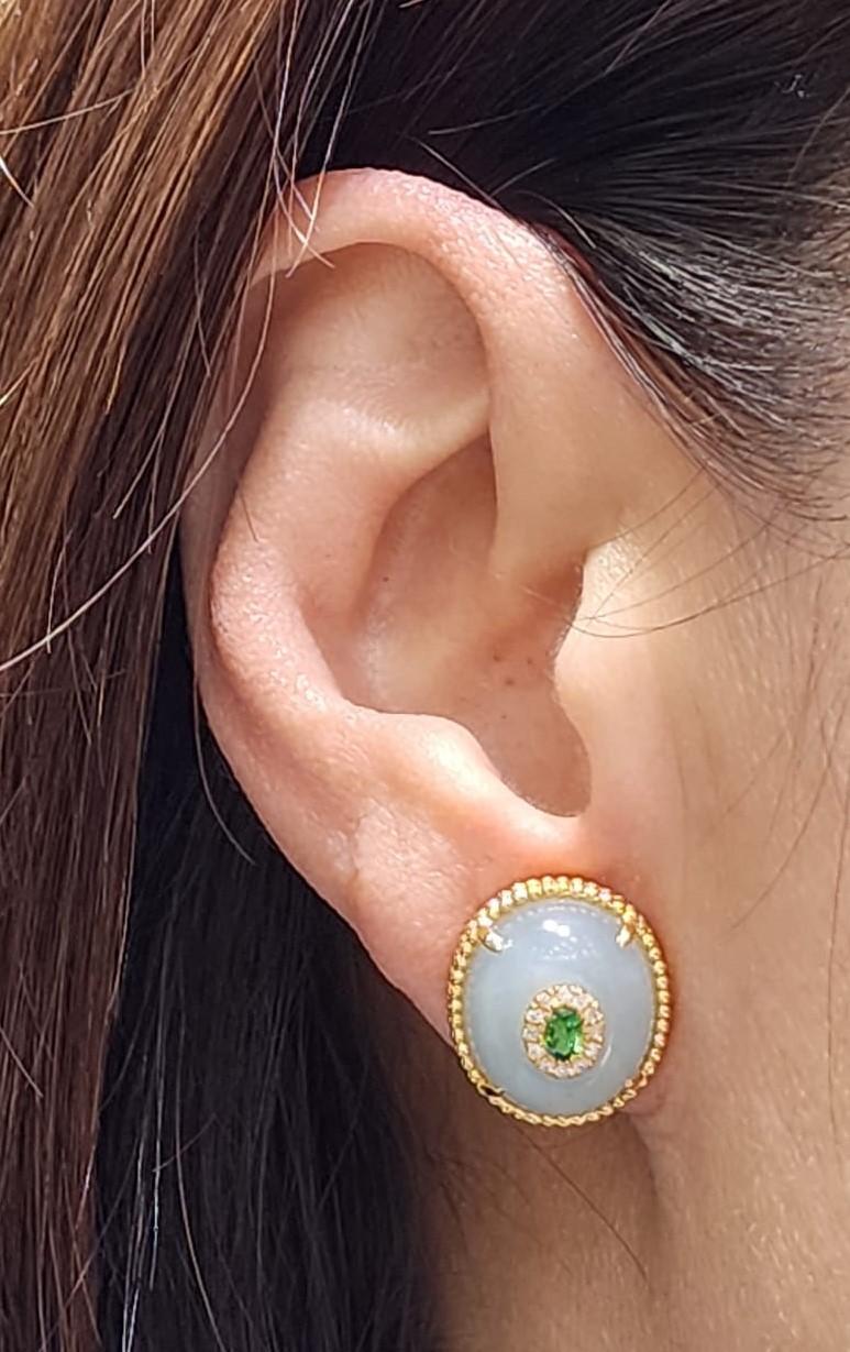 16.45 Carat Aquamarine and Tsavorite Earring in 18K gold-plated sterling silver In New Condition For Sale In Hong Kong, HK