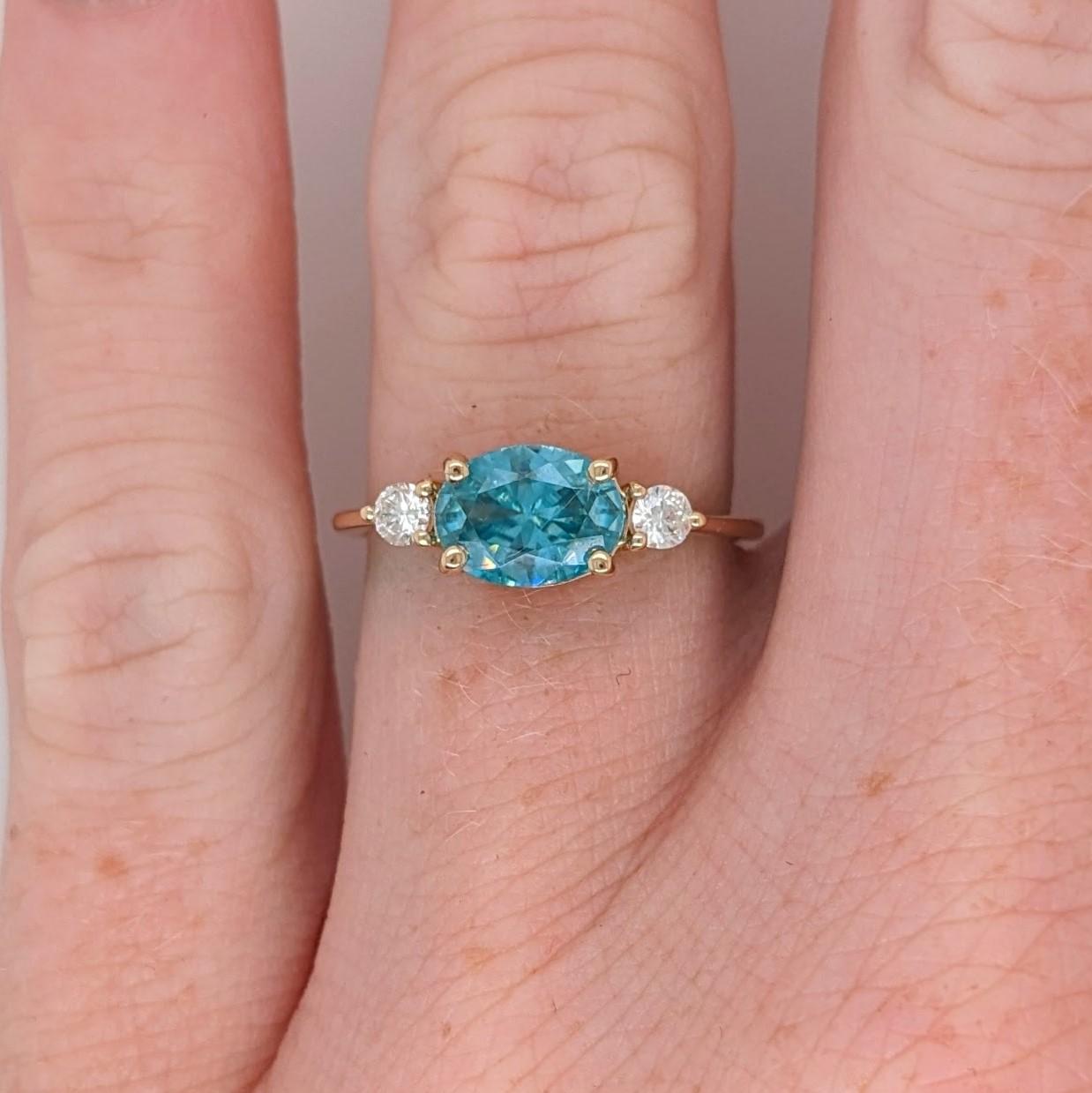 1.64ct Blue Zircon Ring w Diamond Accents in Solid 14K Yellow Gold Oval 8x6mm In New Condition For Sale In Columbus, OH