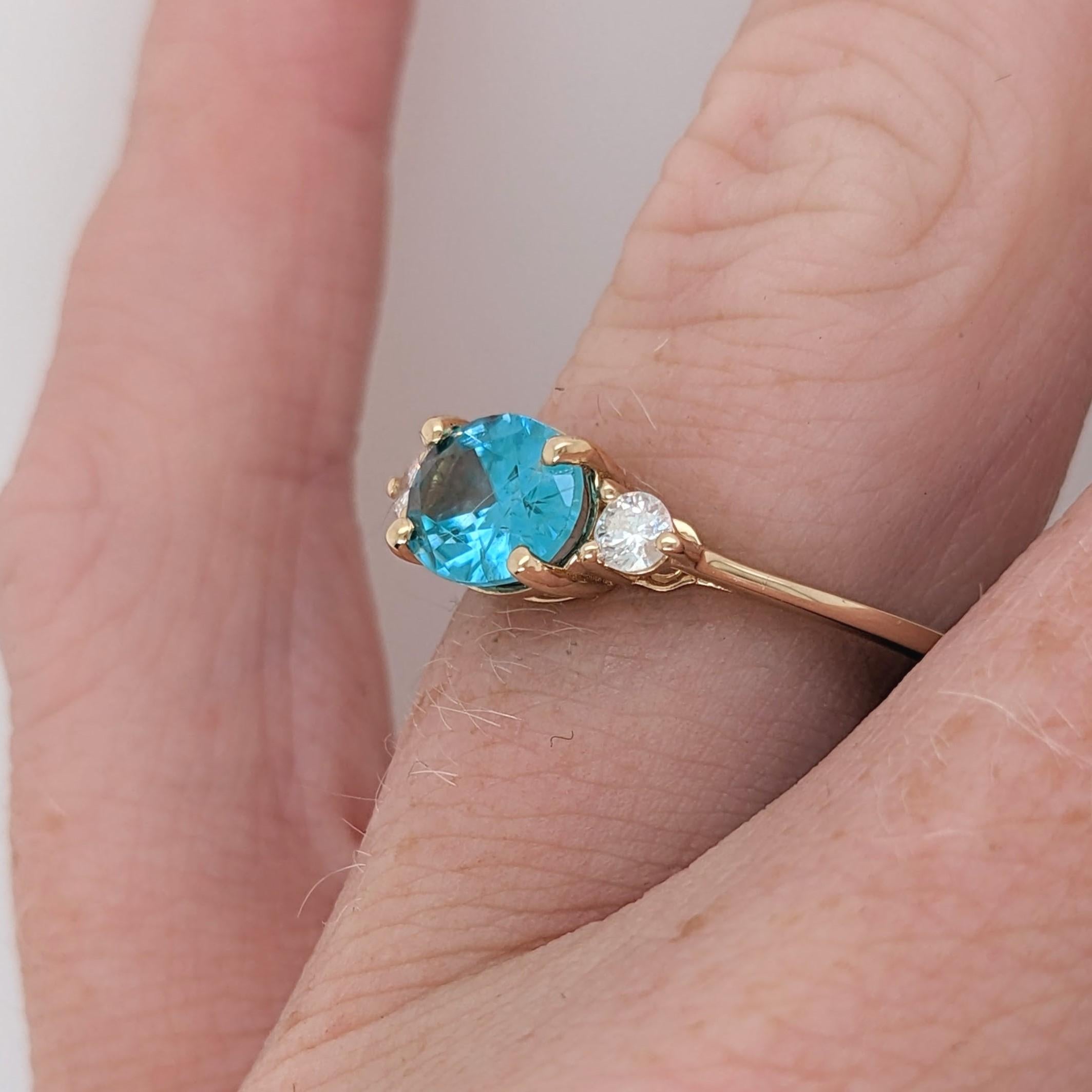 Women's 1.64ct Blue Zircon Ring w Diamond Accents in Solid 14K Yellow Gold Oval 8x6mm For Sale