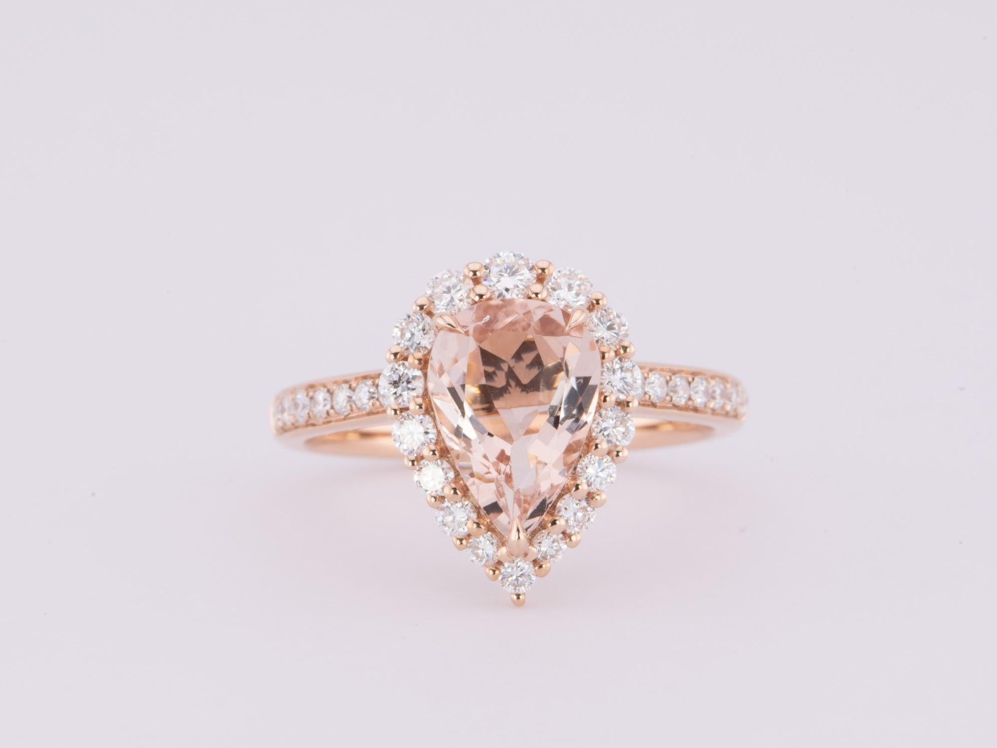 1,64ct Soft Pink Morganit 14K Rose Gold Verlobungsring mit Diamant Halo R6617 (Rosenschliff) im Angebot
