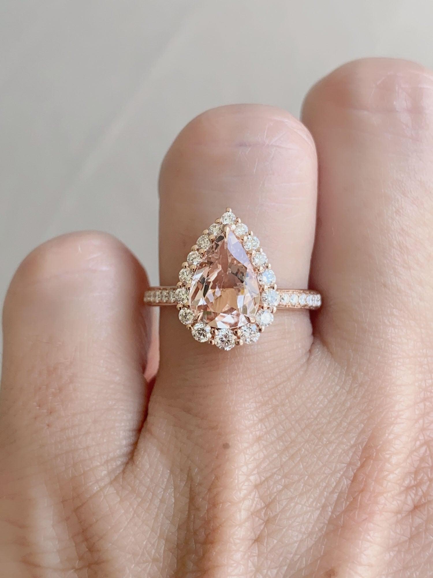 1,64ct Soft Pink Morganit 14K Rose Gold Verlobungsring mit Diamant Halo R6617 im Angebot 2