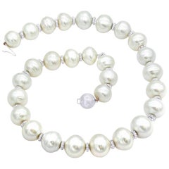 1.65 Carat 18 Karat Pearl Diamond Necklace