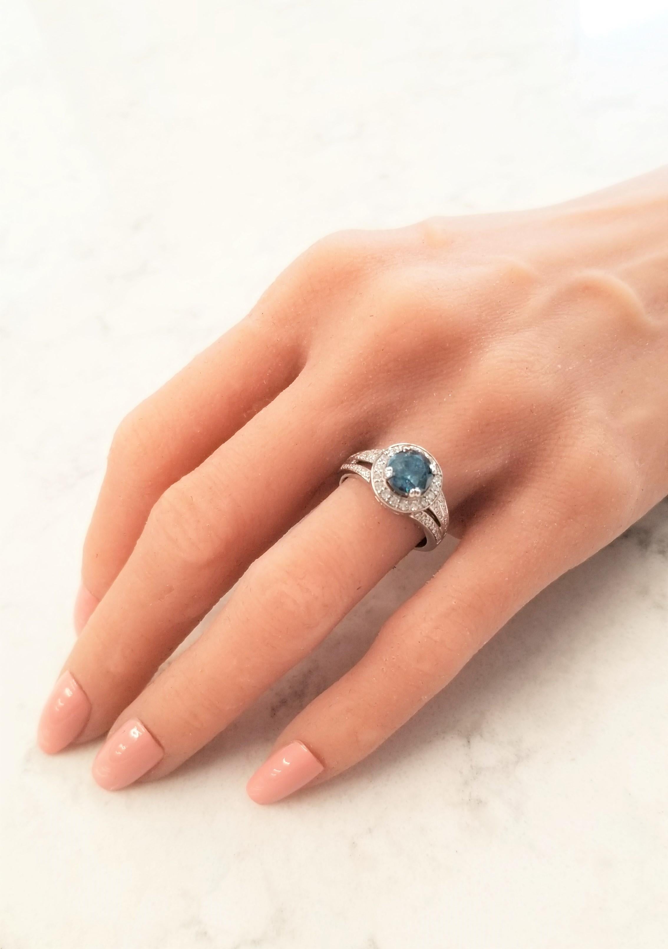 1.65 Carat Blue Irradiated Diamond and White Diamond White Gold Cocktail Ring In New Condition In Chicago, IL
