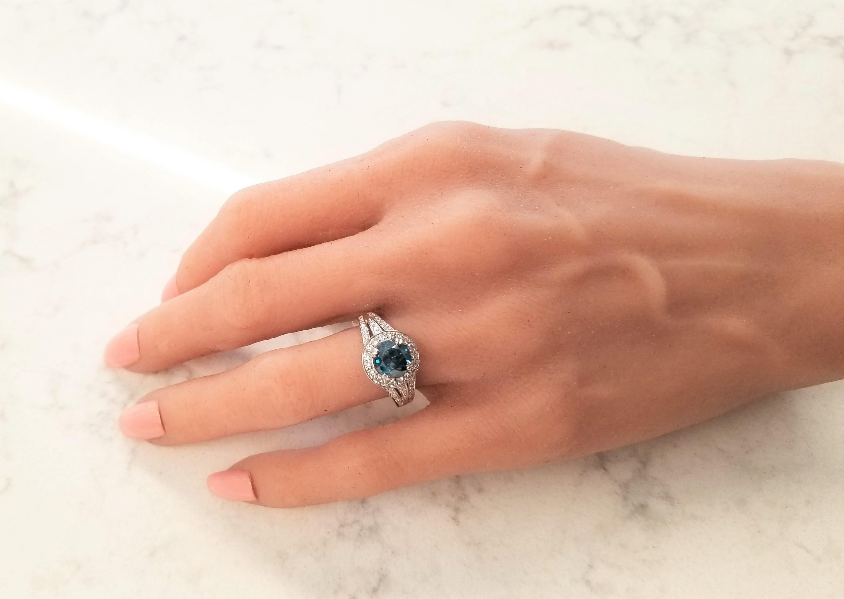 Women's 1.65 Carat Blue Irradiated Diamond and White Diamond White Gold Cocktail Ring