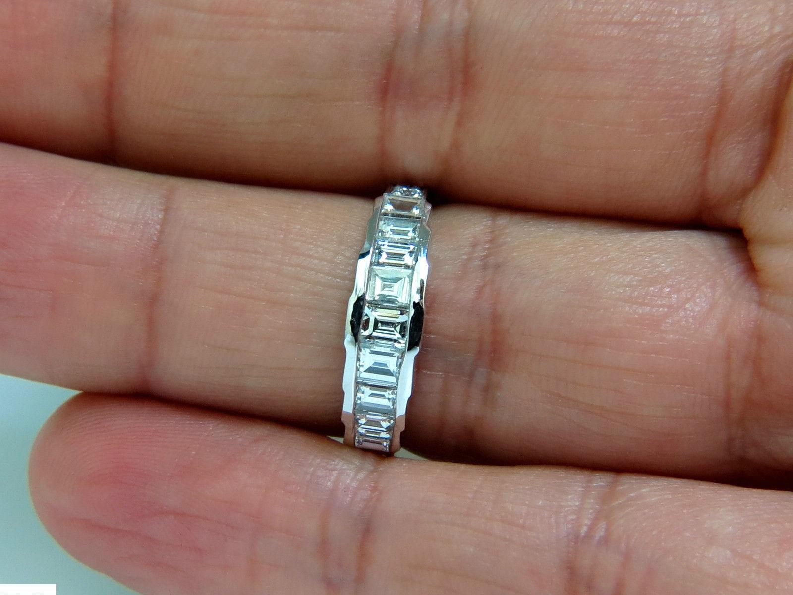 1.65 Carat Brilliant Square Baguette and Rounds Cuts Diamond Band 14 Karat G/VS 2