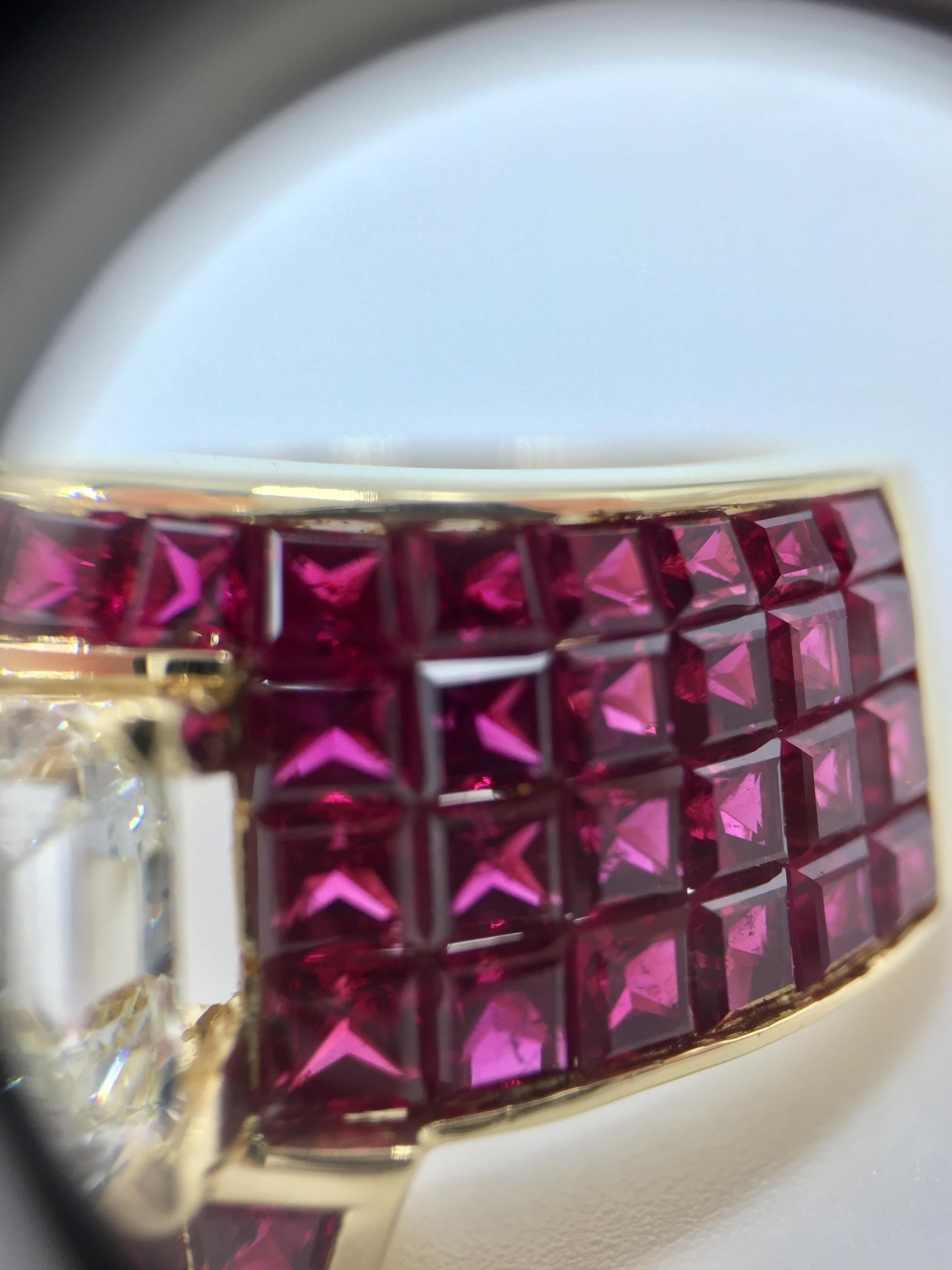 1.65 Carat Emerald Cut Diamond and Ruby 18 Karat Gold Cocktail Ring For Sale 1