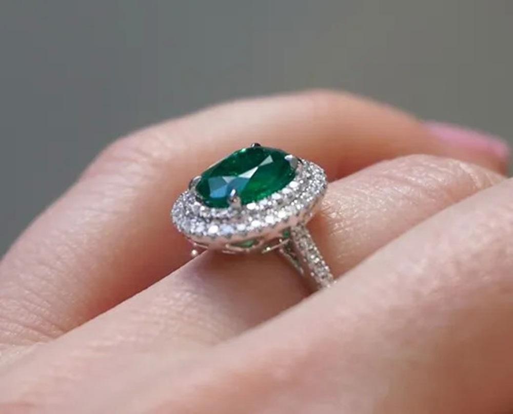 1.65 Carat Emerald Double Halo Ring For Sale 2