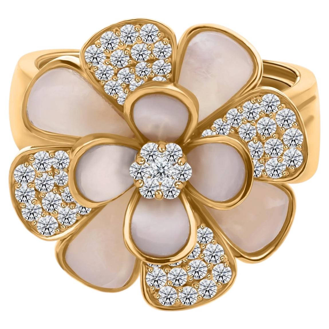1.65 Carat Mother of Pearl 0.70 Carat SI/H Diamond Flower Ring 18k Yellow Gold