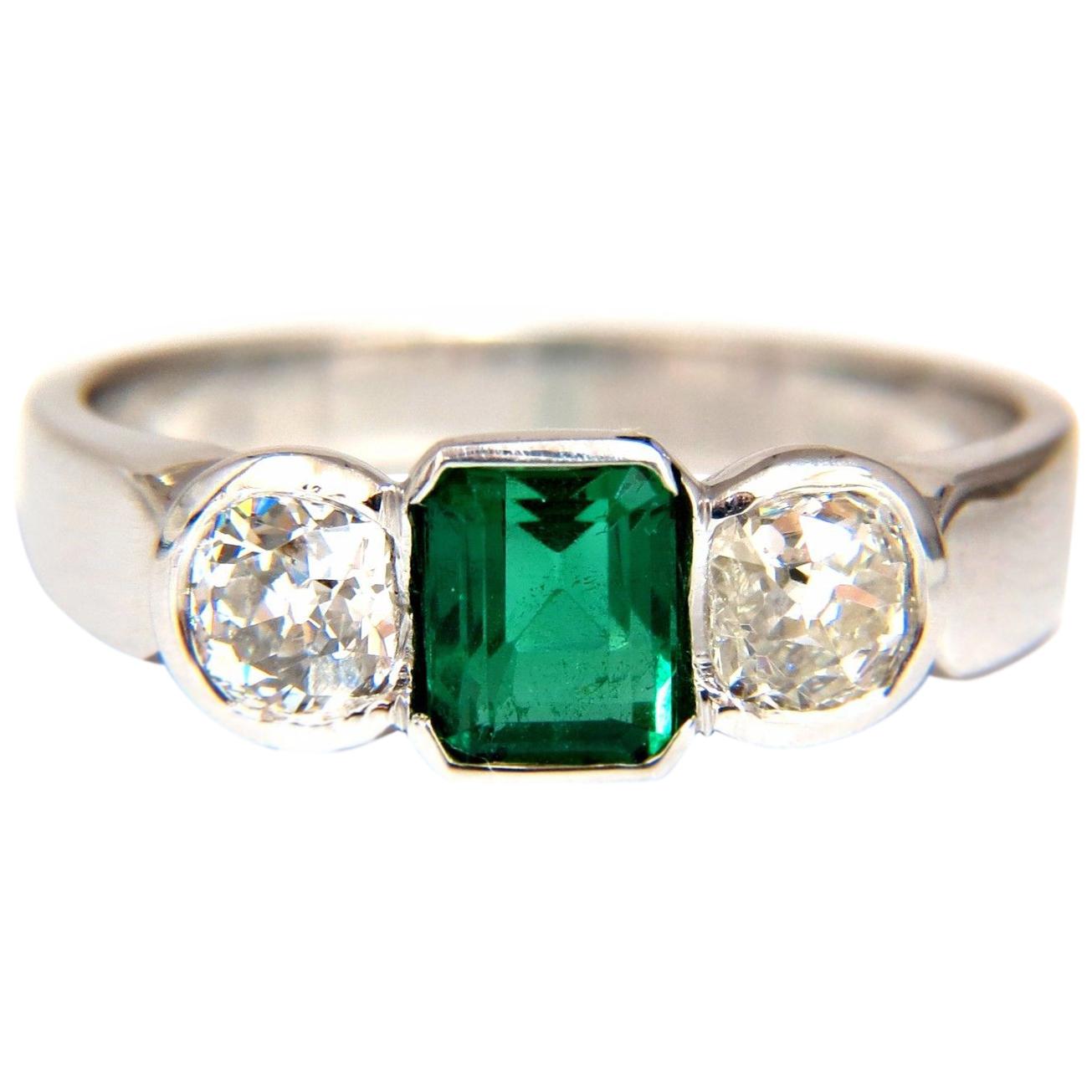 1,65 Karat Natürlicher Smaragd Schliff Brillant Diamant Ring 18 Karat Mod Deco