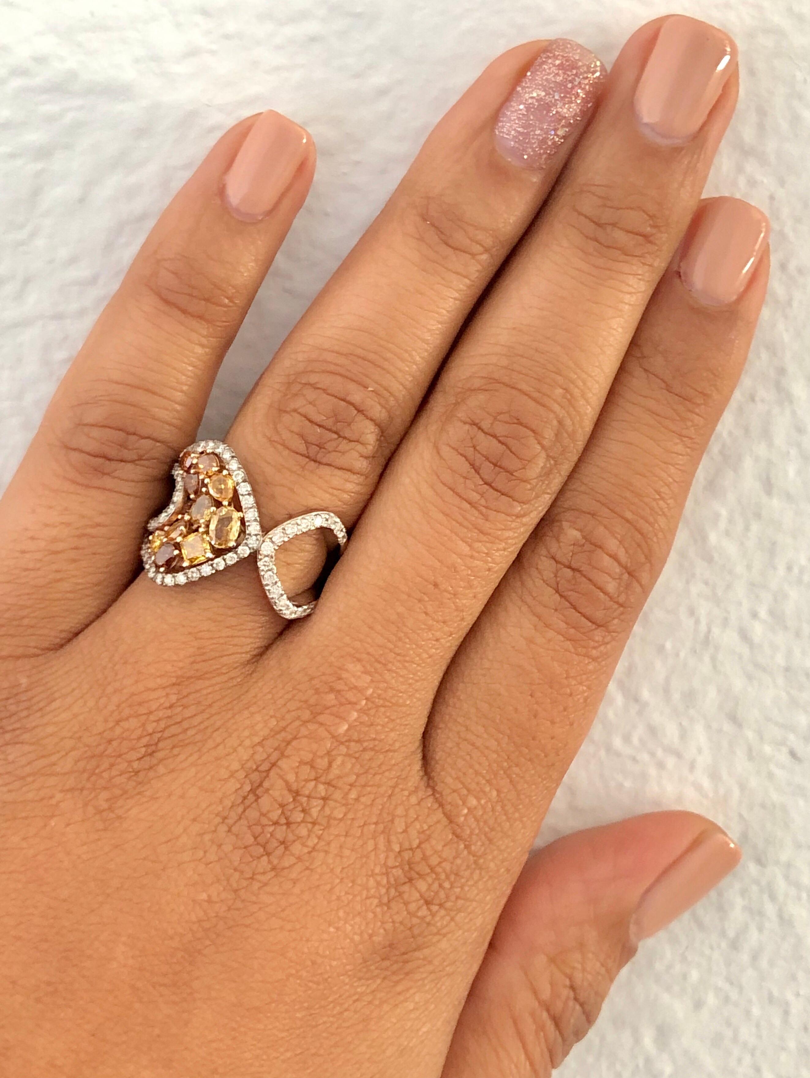 1.65 Karat natürlicher Fancy Color Diamant 14 Karat Weißgold Cocktail-Ring im Zustand „Neu“ im Angebot in Los Angeles, CA