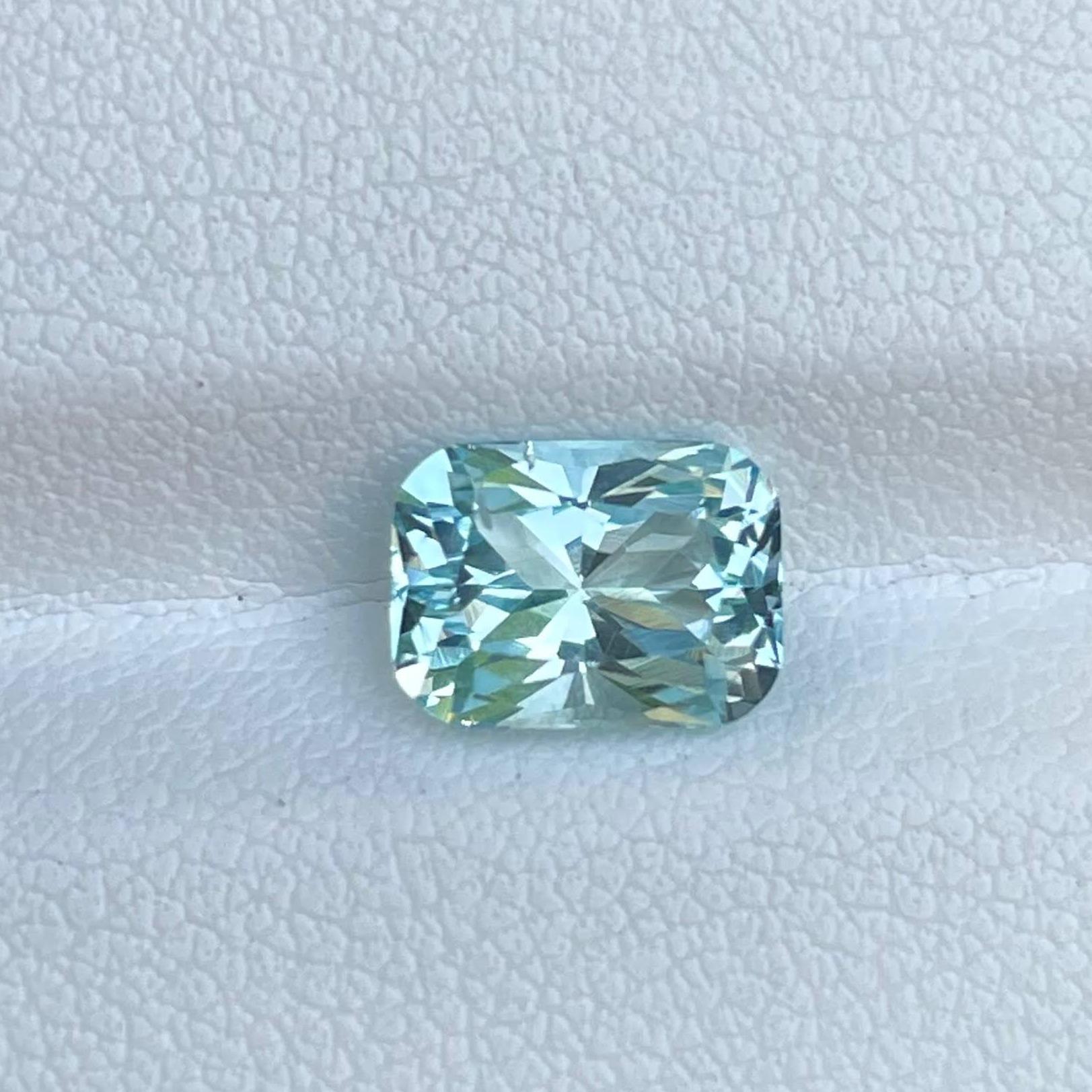 Women's or Men's 1.65 Carat Natural Loose Aquamarine Custom Precision Cut Nigerian Gemstone For Sale