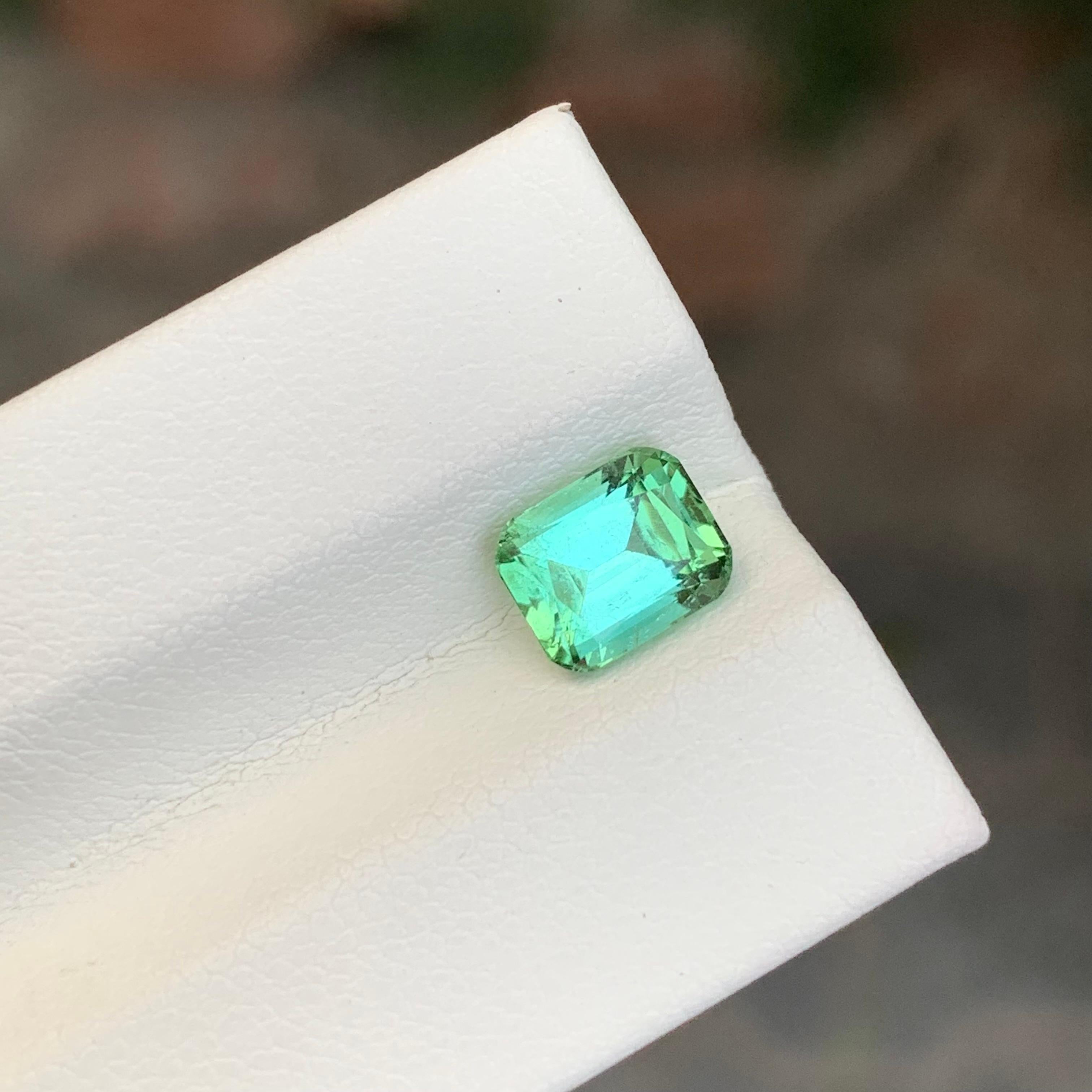 1.65 carati di tormalina blu verde sciolta naturale a forma di cuscino in vendita 2