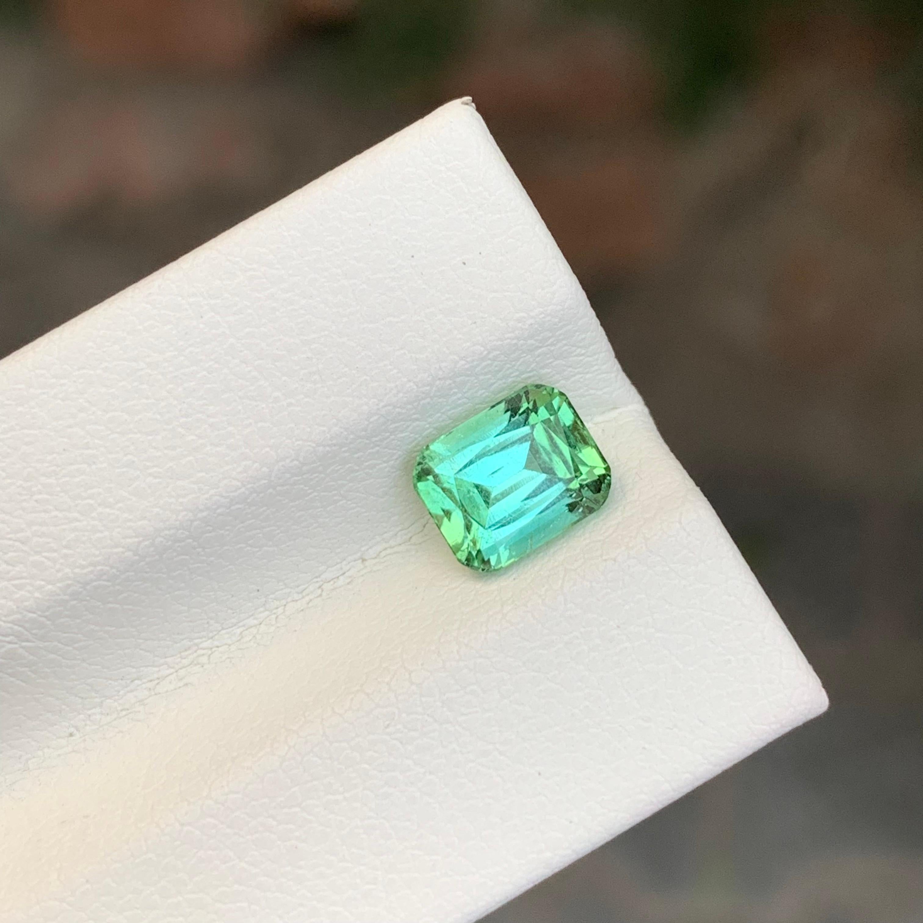 1.65 carati di tormalina blu verde sciolta naturale a forma di cuscino in vendita 3