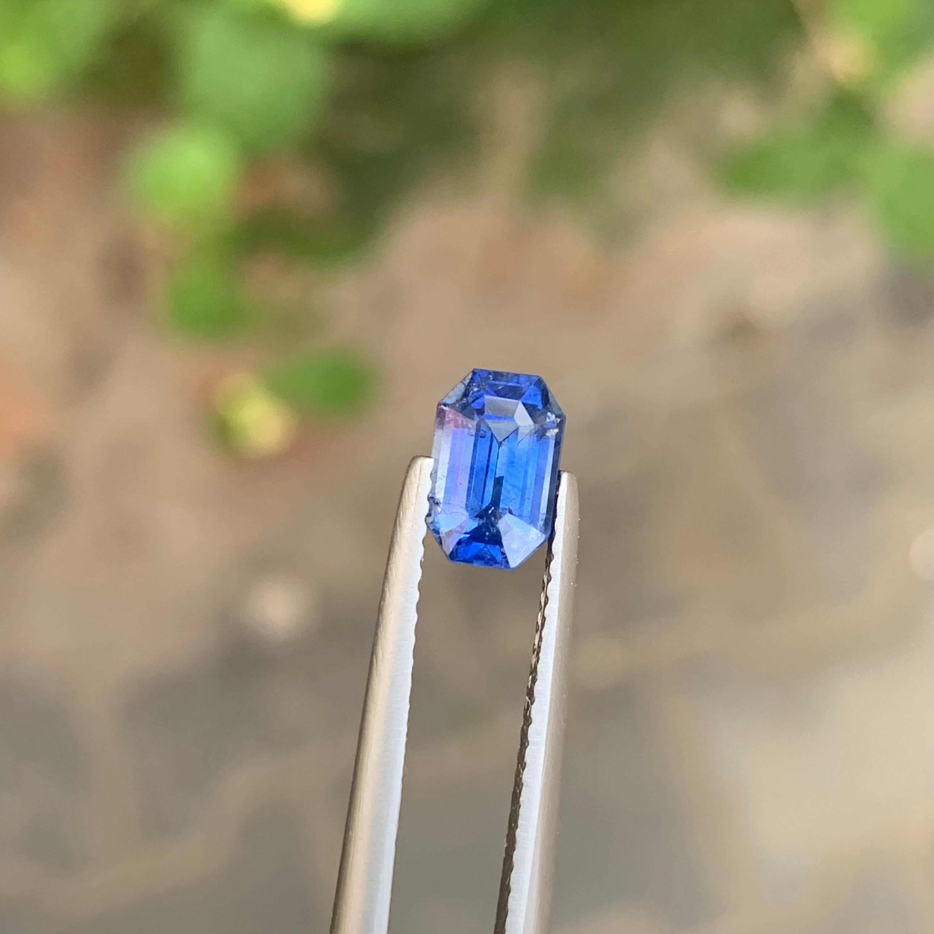 1.65 Carat Natural Loose Blue Sapphire Octagon Shape Gemstone in vendita 4