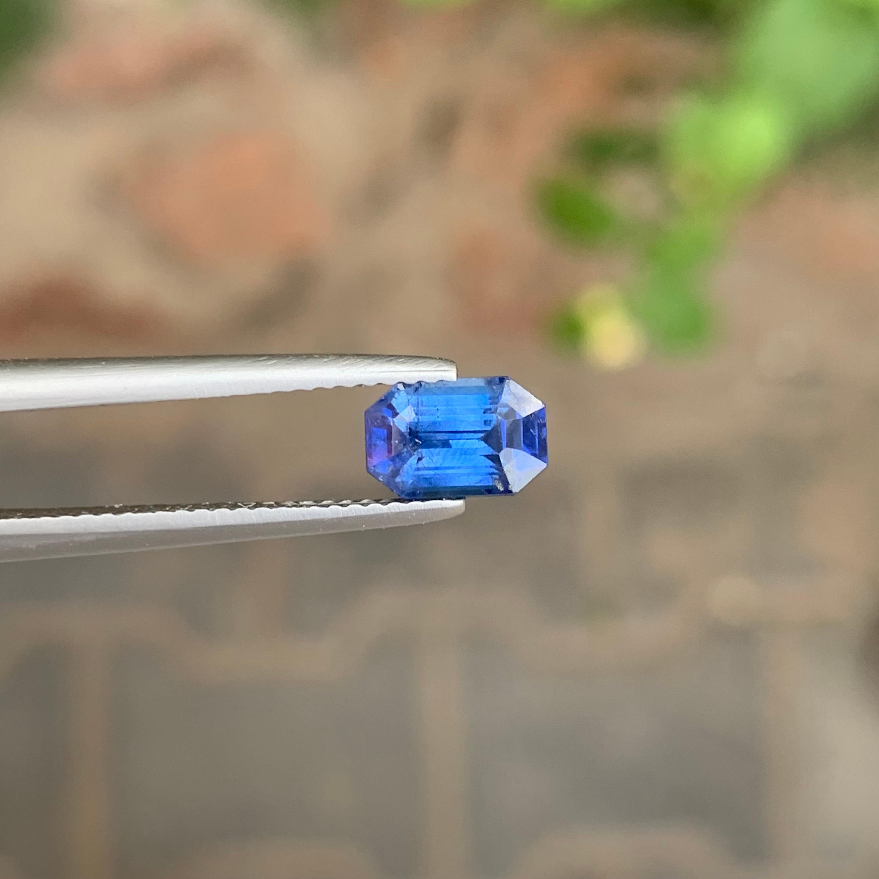 1.65 Carat Natural Loose Blue Sapphire Octagon Shape Gemstone in vendita 5
