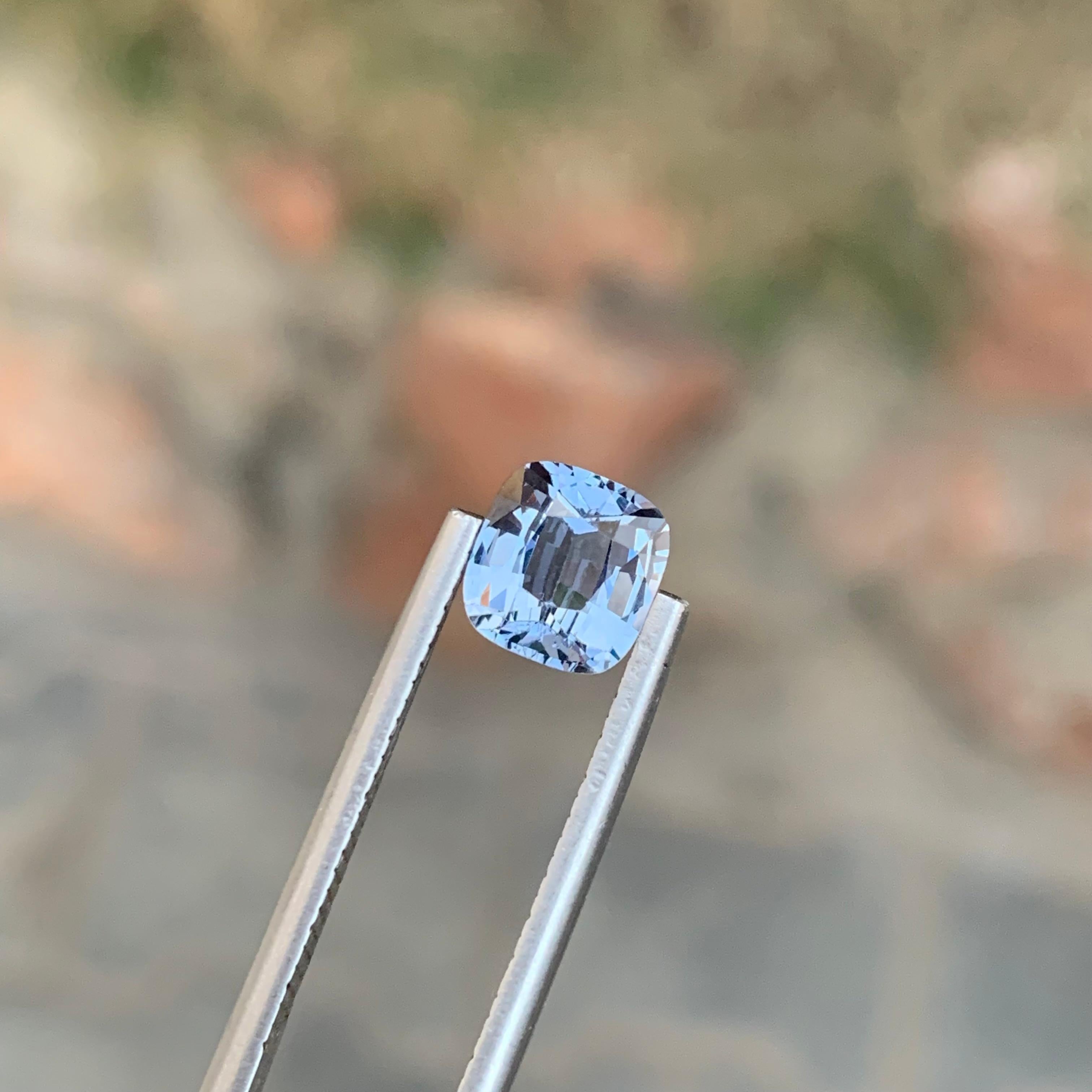 1.65 Carat Natural Loose Blue Spinel Cushion Shape Gemstone (pierre précieuse en forme de coussin) 1