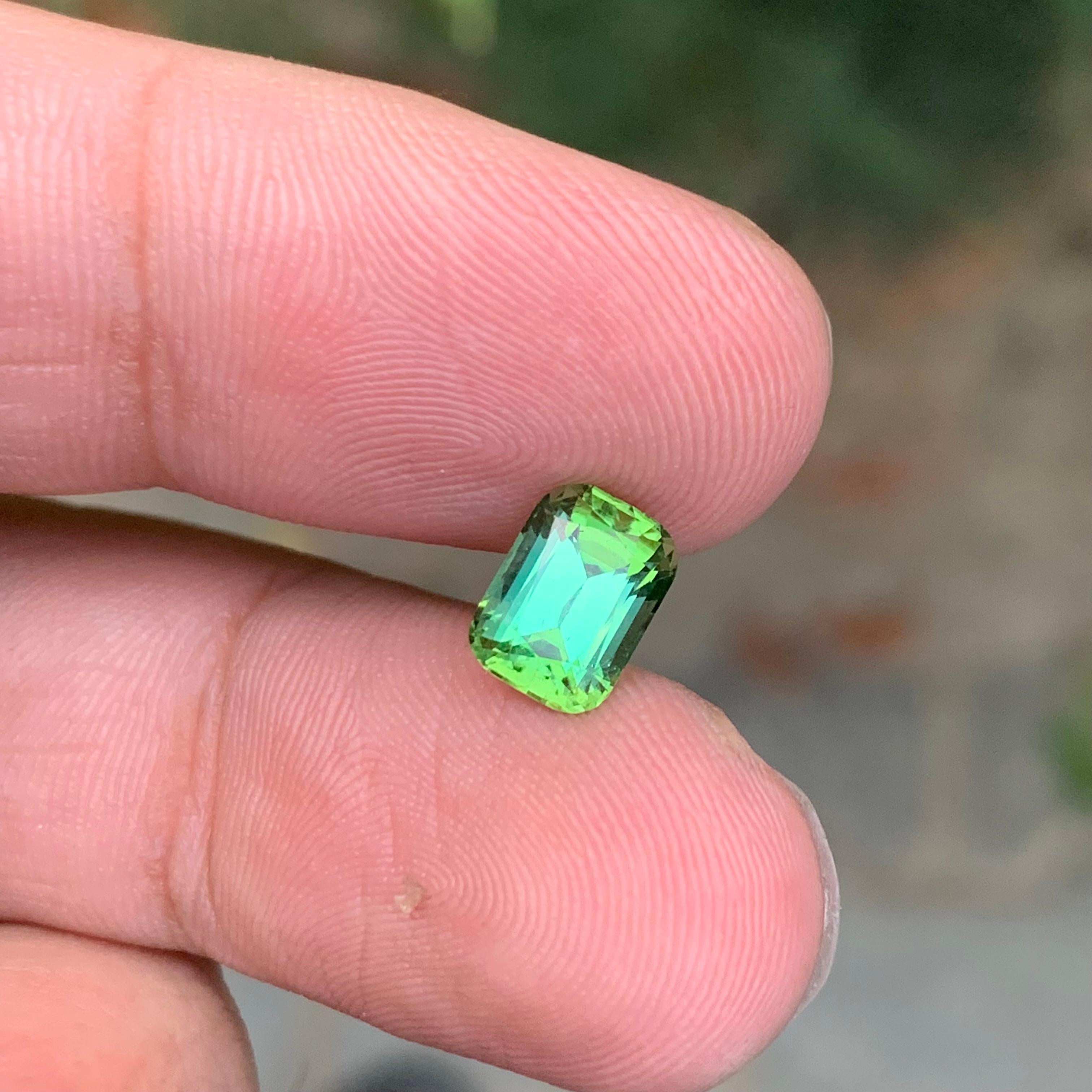 1.65 Carat Natural Loose Bluish Green Tourmaline Cushion Shape Gem in vendita 1