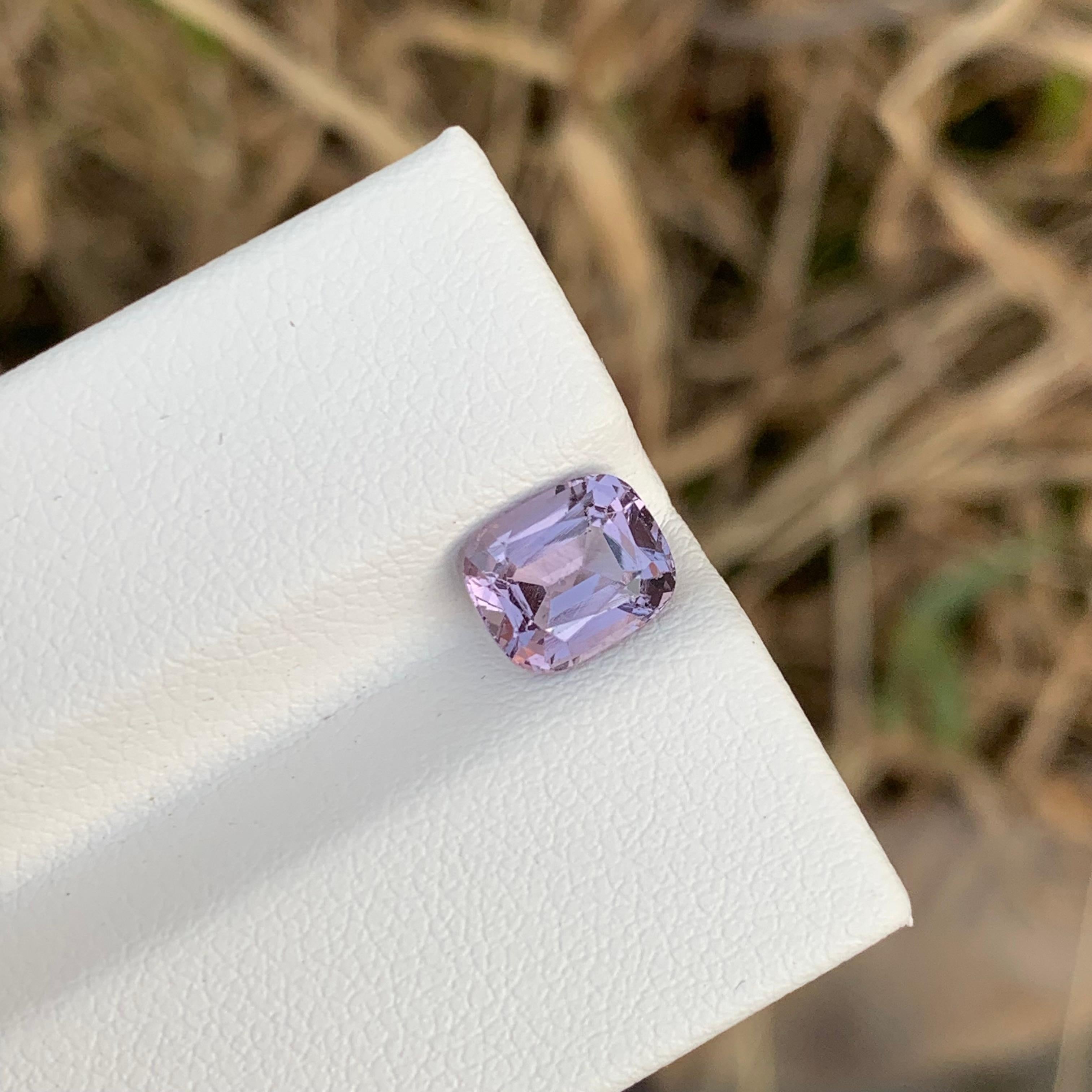 1.65 Carat Natural Loose Cushion Shape Purple Tourmaline Gem For Jewellery For Sale 5