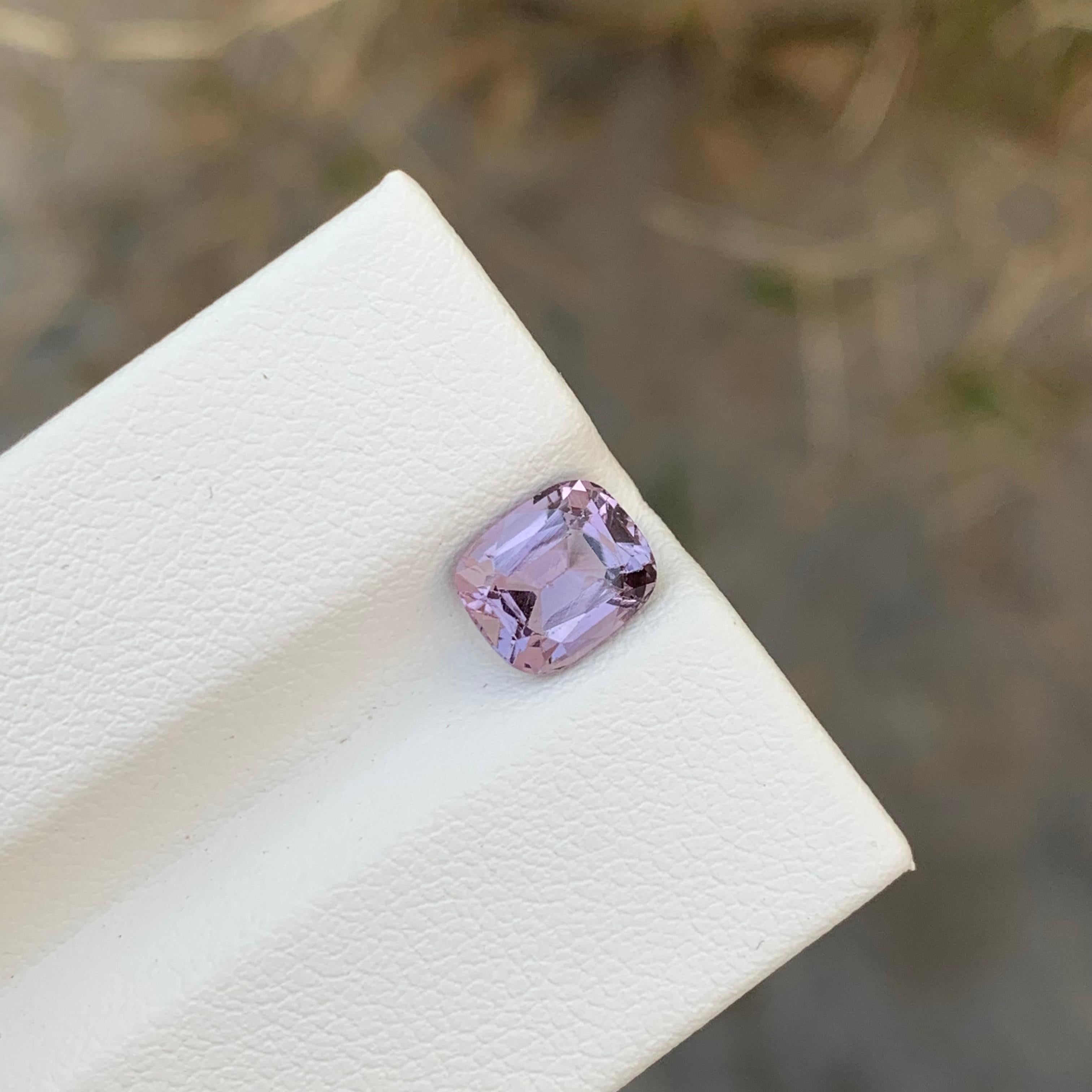 1.65 Carat Natural Loose Cushion Shape Purple Tourmaline Gem For Jewellery For Sale 2