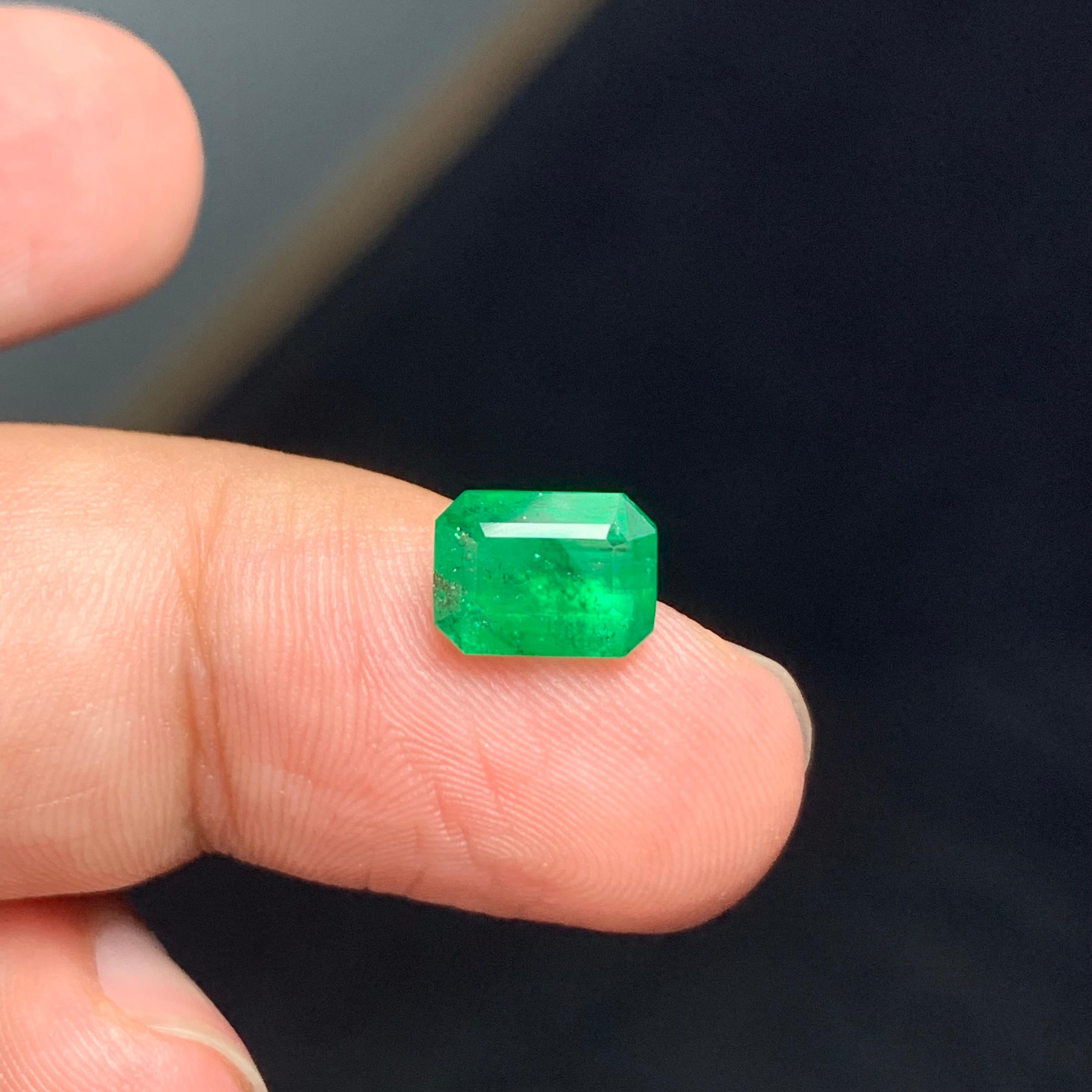1.65 Carat Natural Loose Emerald Shape Gem For Engagement Ring For Sale 1