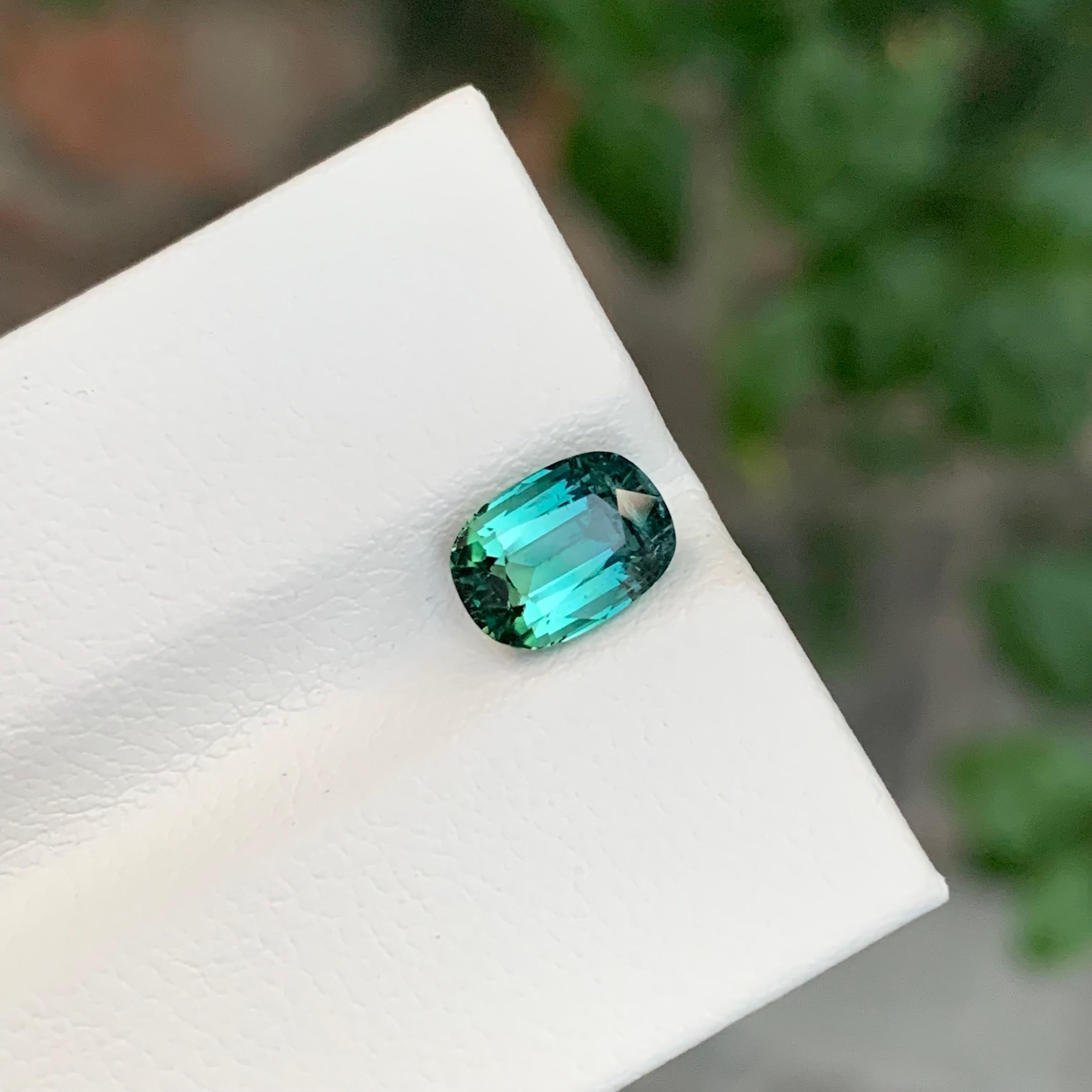 1.65 Carat Natural Loose Lagoon Shade Tourmaline Cushion Shape Gemstone (pierre précieuse en forme de coussin) Unisexe en vente