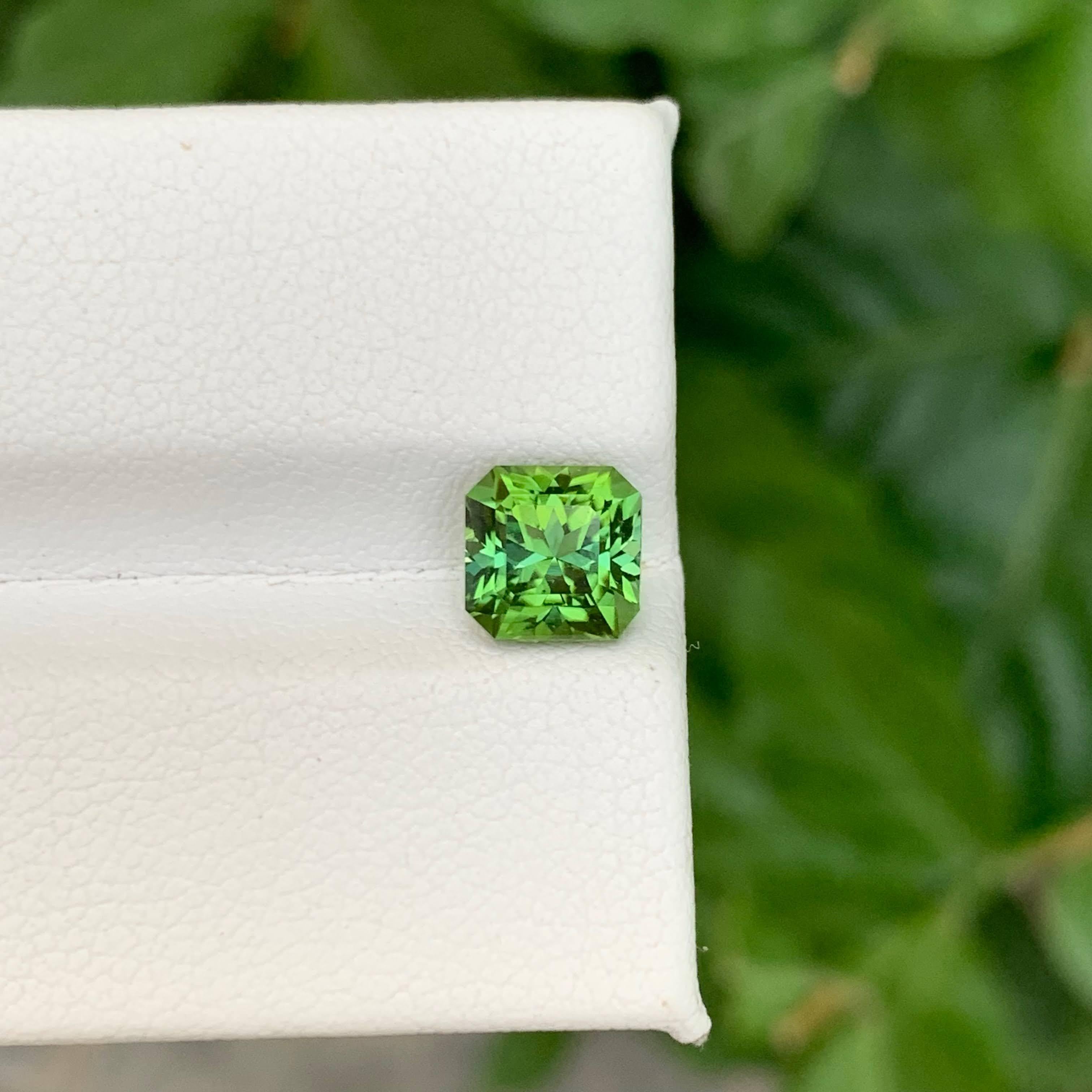 1.65 Carat Nature Loose Mine Green Tourmaline Asscher Cut Afghan Gemstone (pierre précieuse afghane) Unisexe en vente