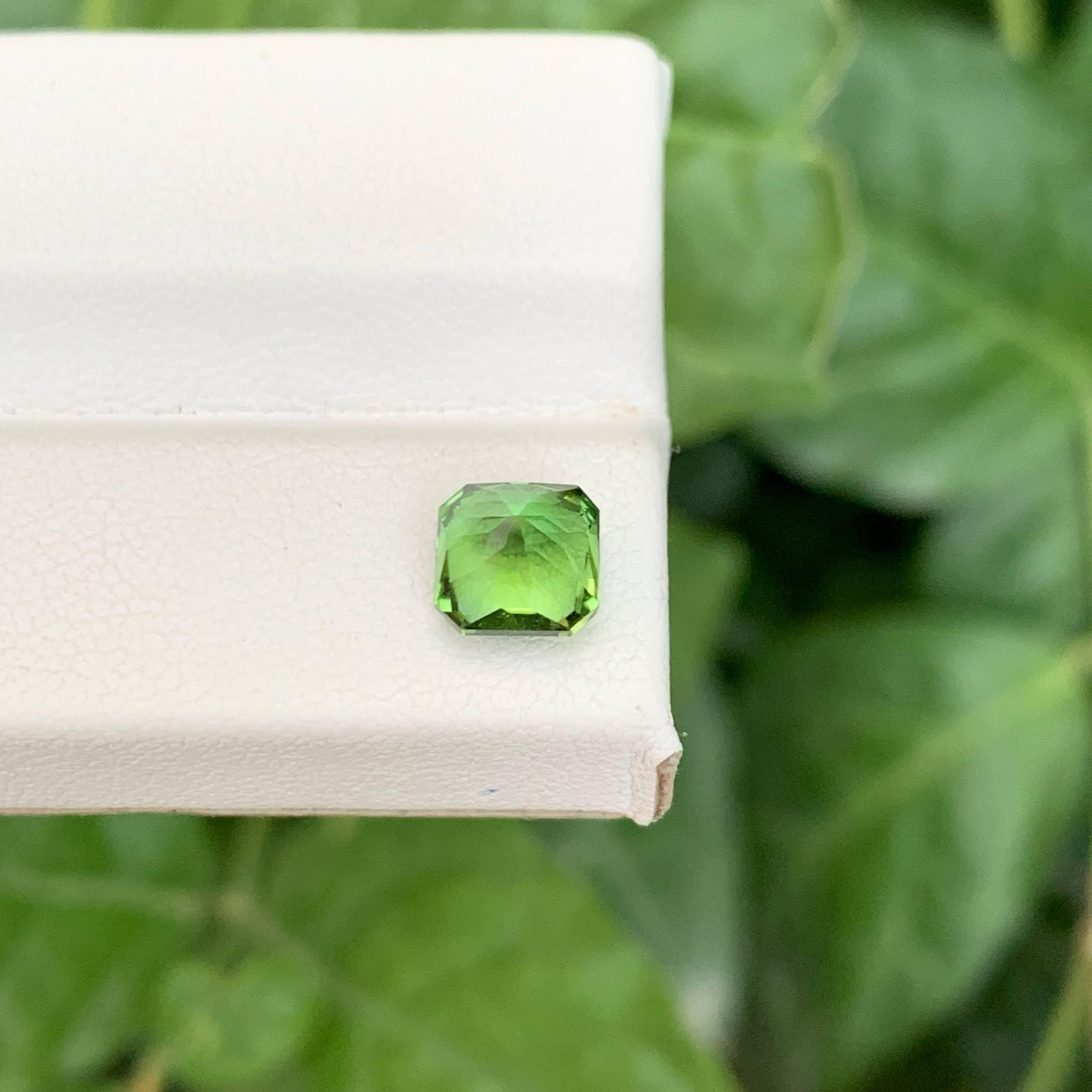 1.65 Carat Nature Loose Mine Green Tourmaline Asscher Cut Afghan Gemstone (pierre précieuse afghane) en vente 2