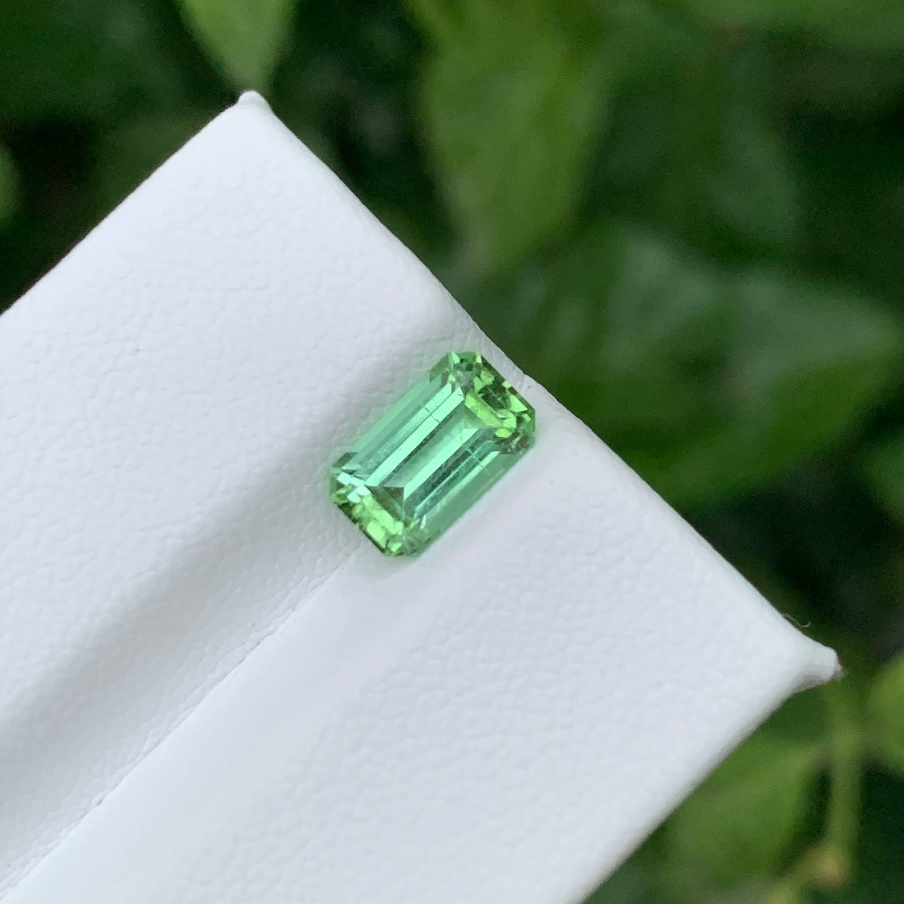 1,65 Karat Natürlicher loser mintgrüner Turmalin Smaragdschliff Afghanischer Edelstein im Angebot 5