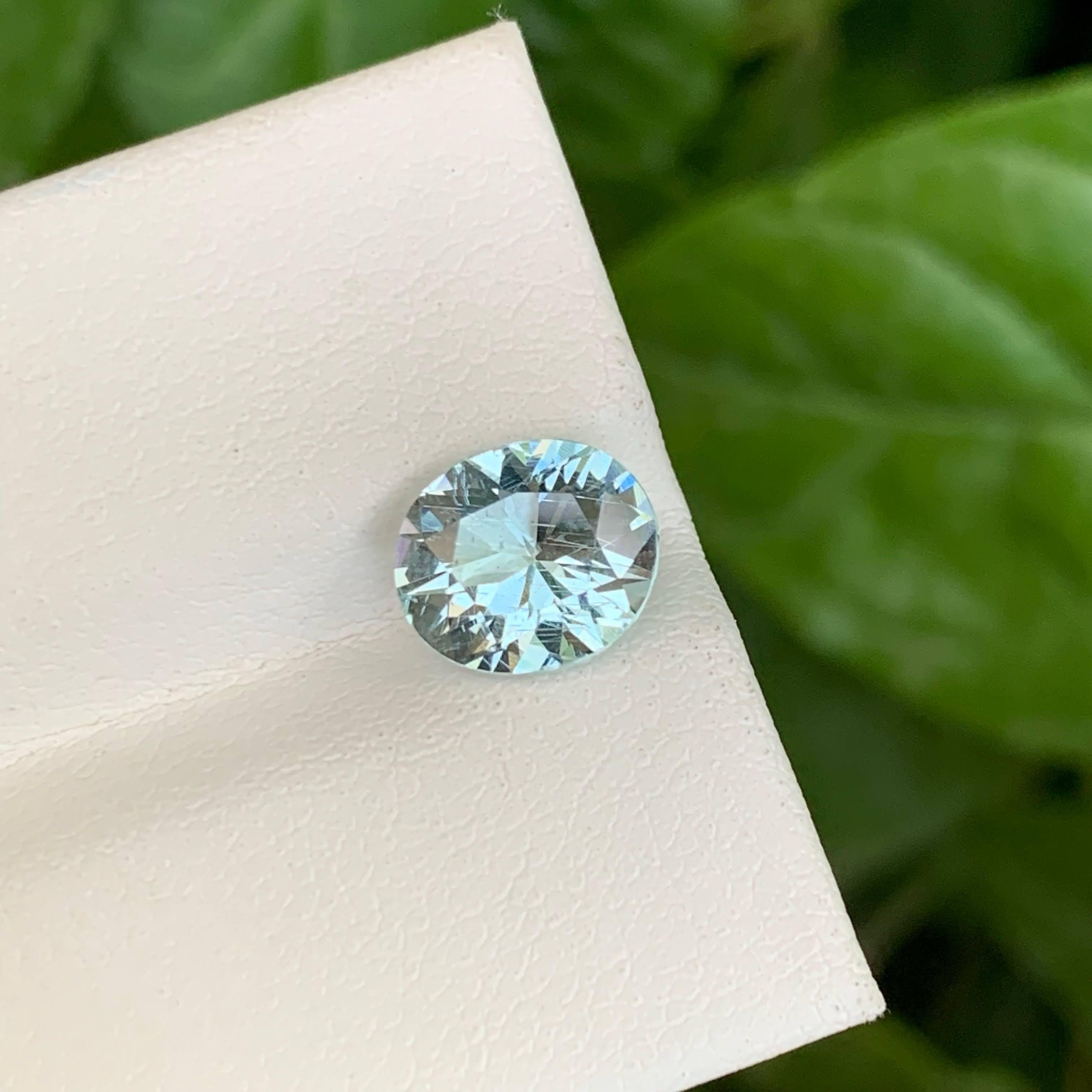 1,65 Karat Natürlicher Lose Meer Blauer Aquamarin Oval Schliff Madagaskars Edelstein (Ovalschliff) im Angebot