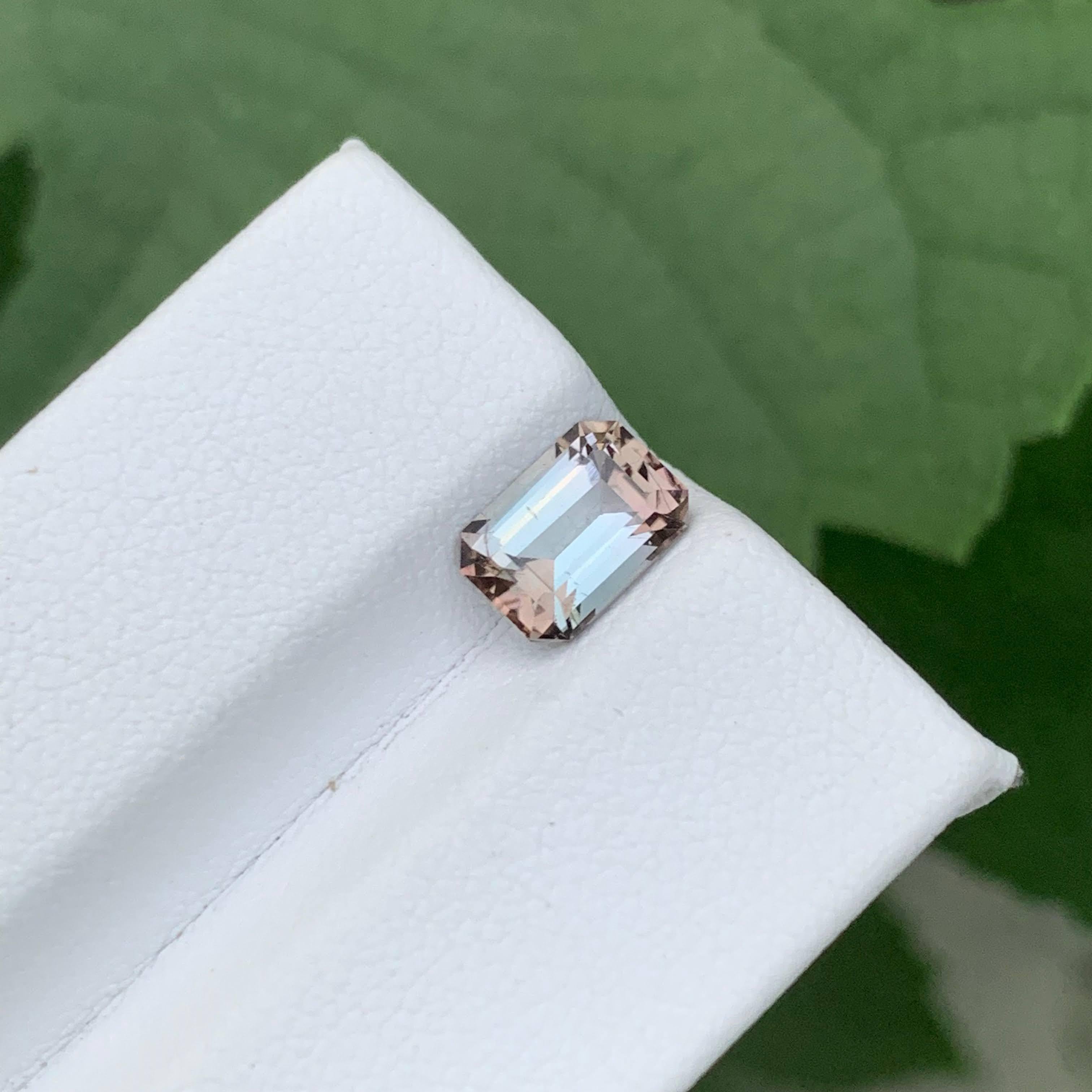 1,65 Karat Natürliche Lose Sonnenuntergang Farbe Turmalin Smaragd Schliff Afrikanischen Edelstein im Zustand „Neu“ im Angebot in Bangkok, TH