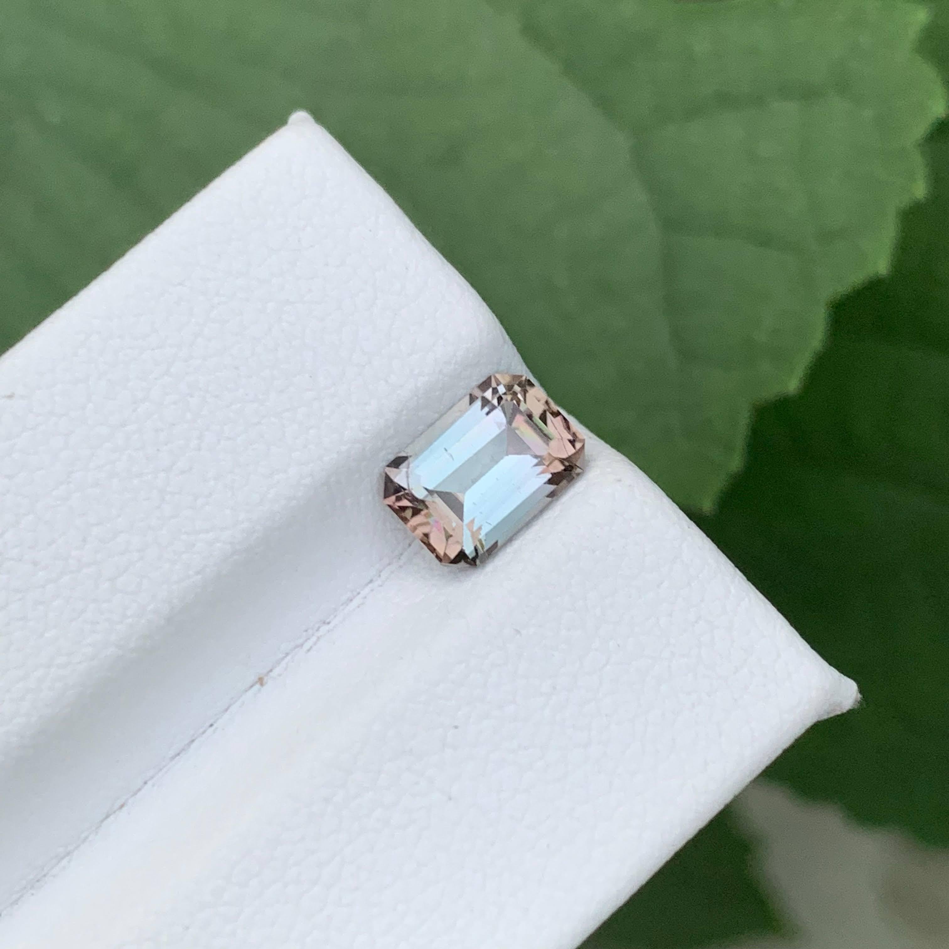 1,65 Karat Natürliche Lose Sonnenuntergang Farbe Turmalin Smaragd Schliff Afrikanischen Edelstein im Angebot 1