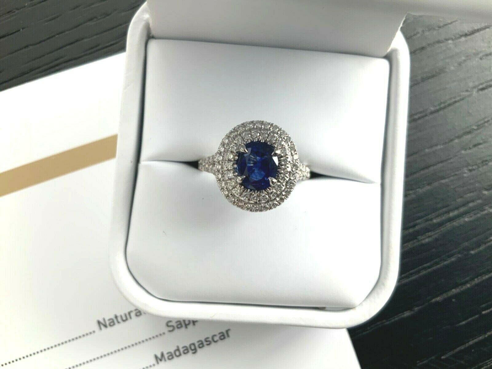 1.65 Carat Natural Royal Blue Madagascar Sapphire and Diamond Ring GIA Certified For Sale 5