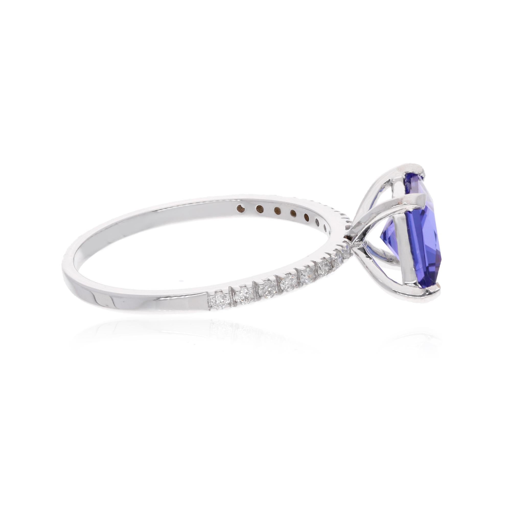 Square Cut 1.65 Carat Solitaire Square Tanzanite Band Ring 0.18 Ct Diamond 18k White Gold For Sale