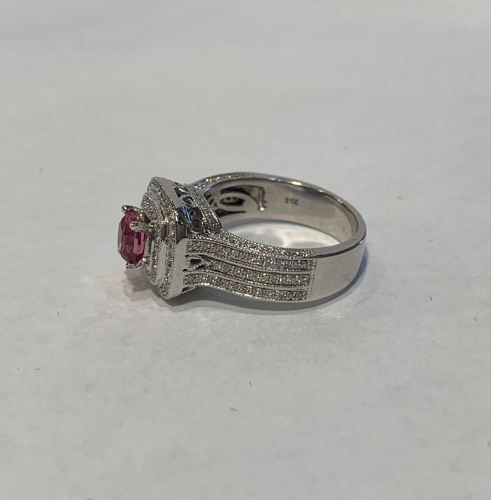 1,65 Karat lebhaft funkelnder rosa Saphir Diamant Doppel Halo Weißgold Ring im Angebot 6
