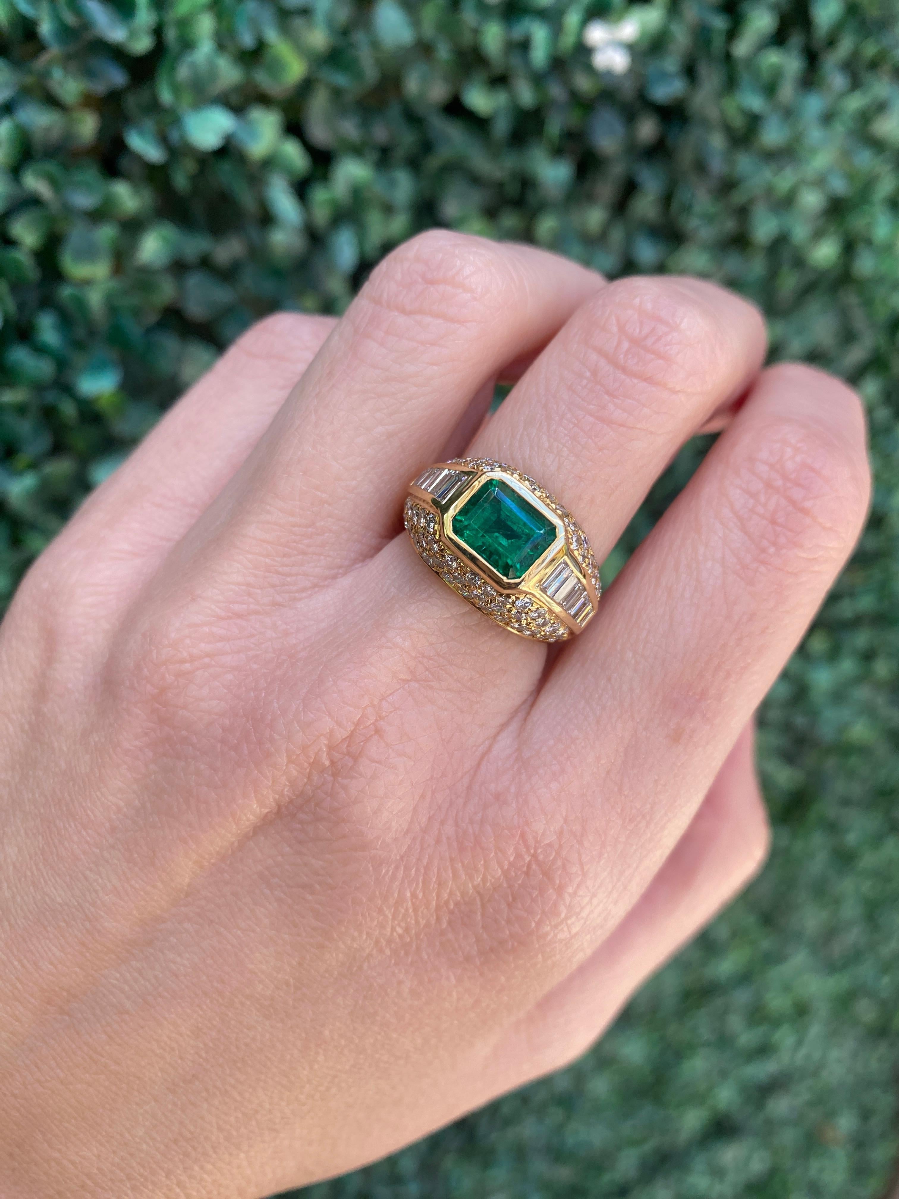 1.65 Carat Zambian Emerald Bezel Set 18 Karat Yellow Gold Cocktail Ring  For Sale 12
