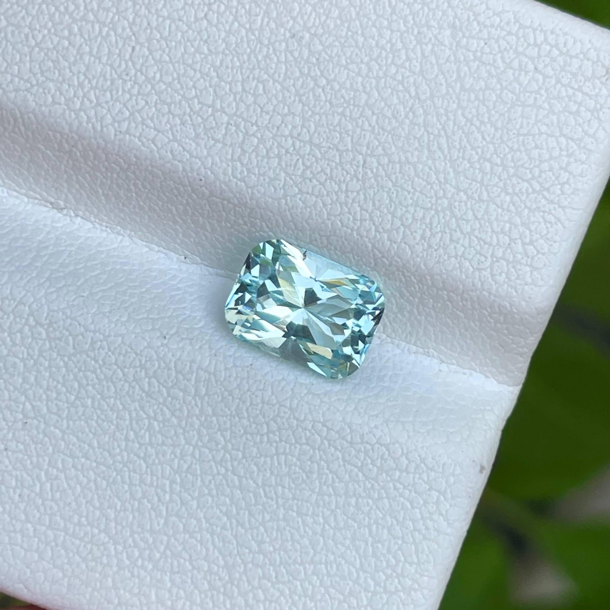 Cushion Cut 1.65 carats Aquamarine Stone Custom Precision Cut Natural Nigerian Gemstone For Sale