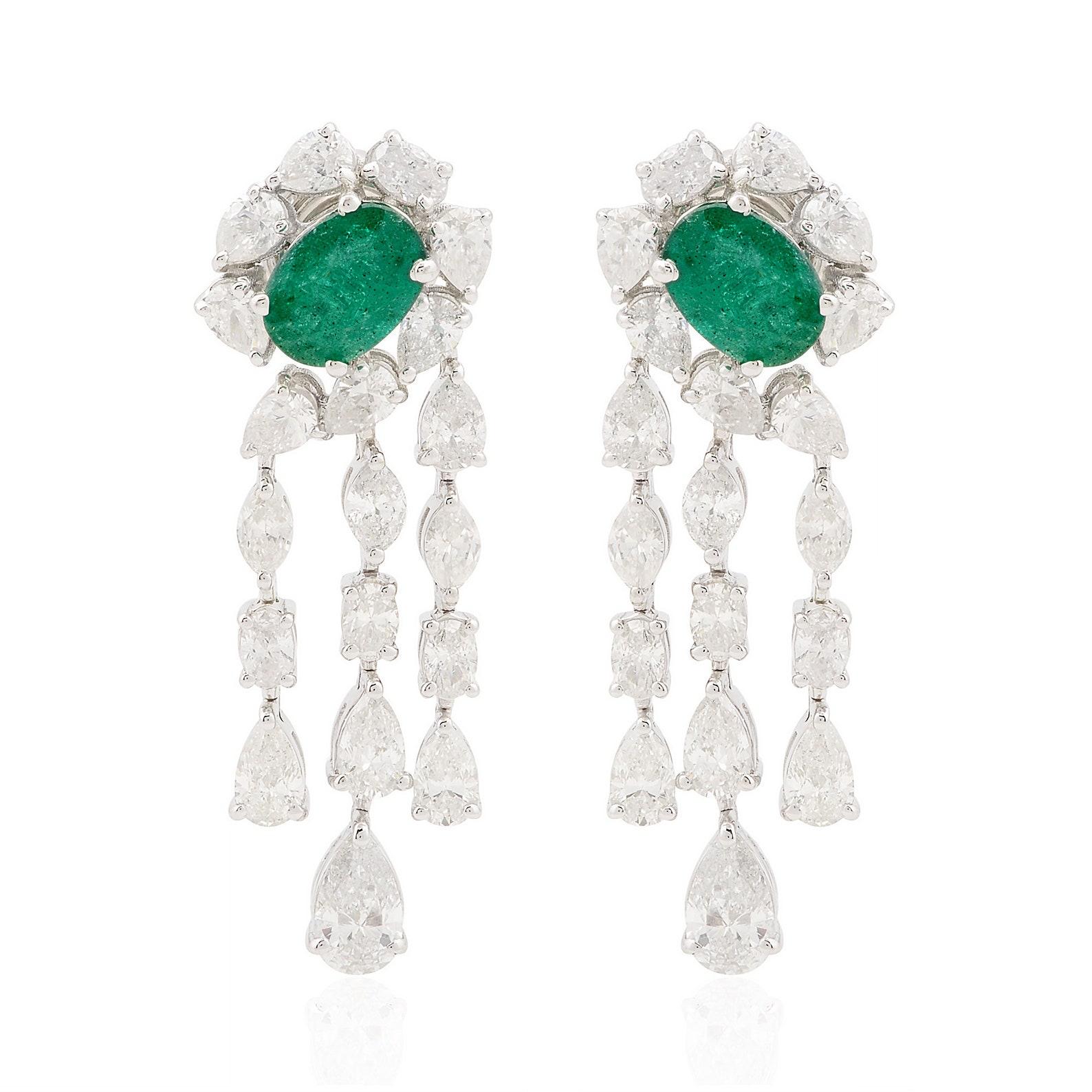 Mixed Cut 1.65 Carats Emerald Diamond 14 Karat Gold Chandelier Earrings For Sale