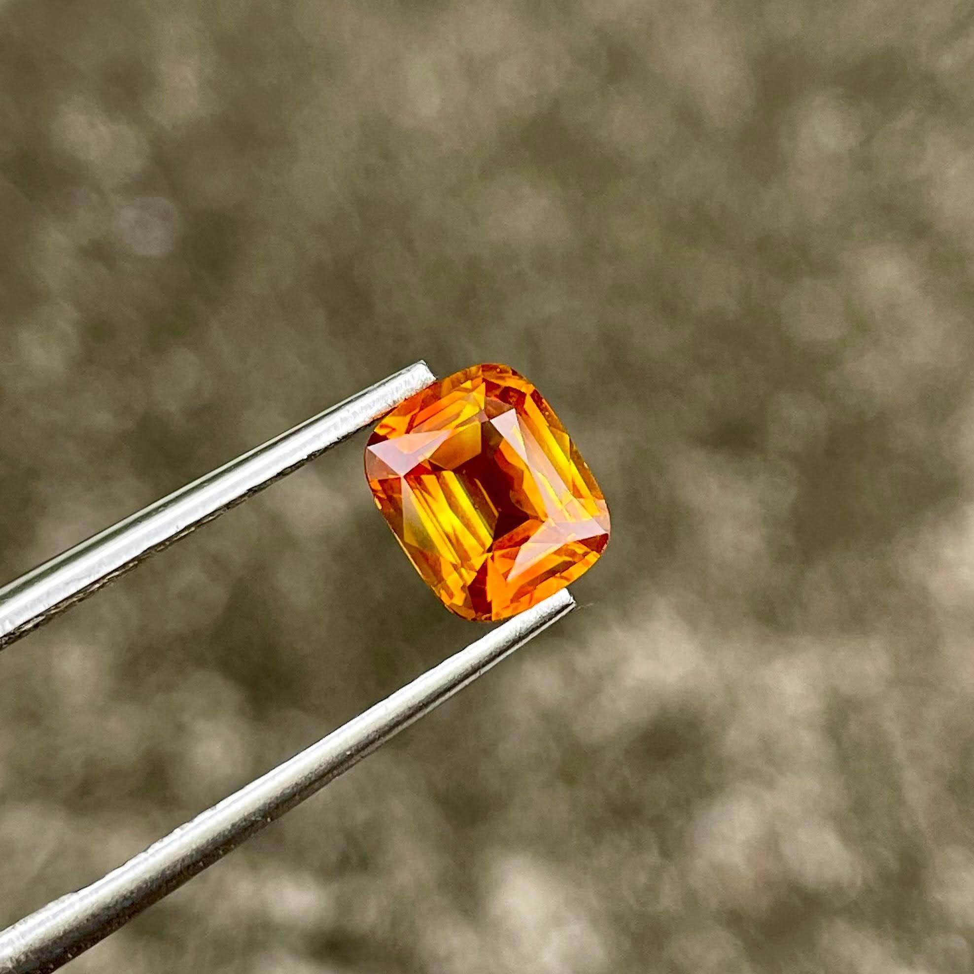 Women's or Men's 1.65 carats Orange Sapphire Stone Cushion Cut Natural Sri Lankan Gemstone For Sale