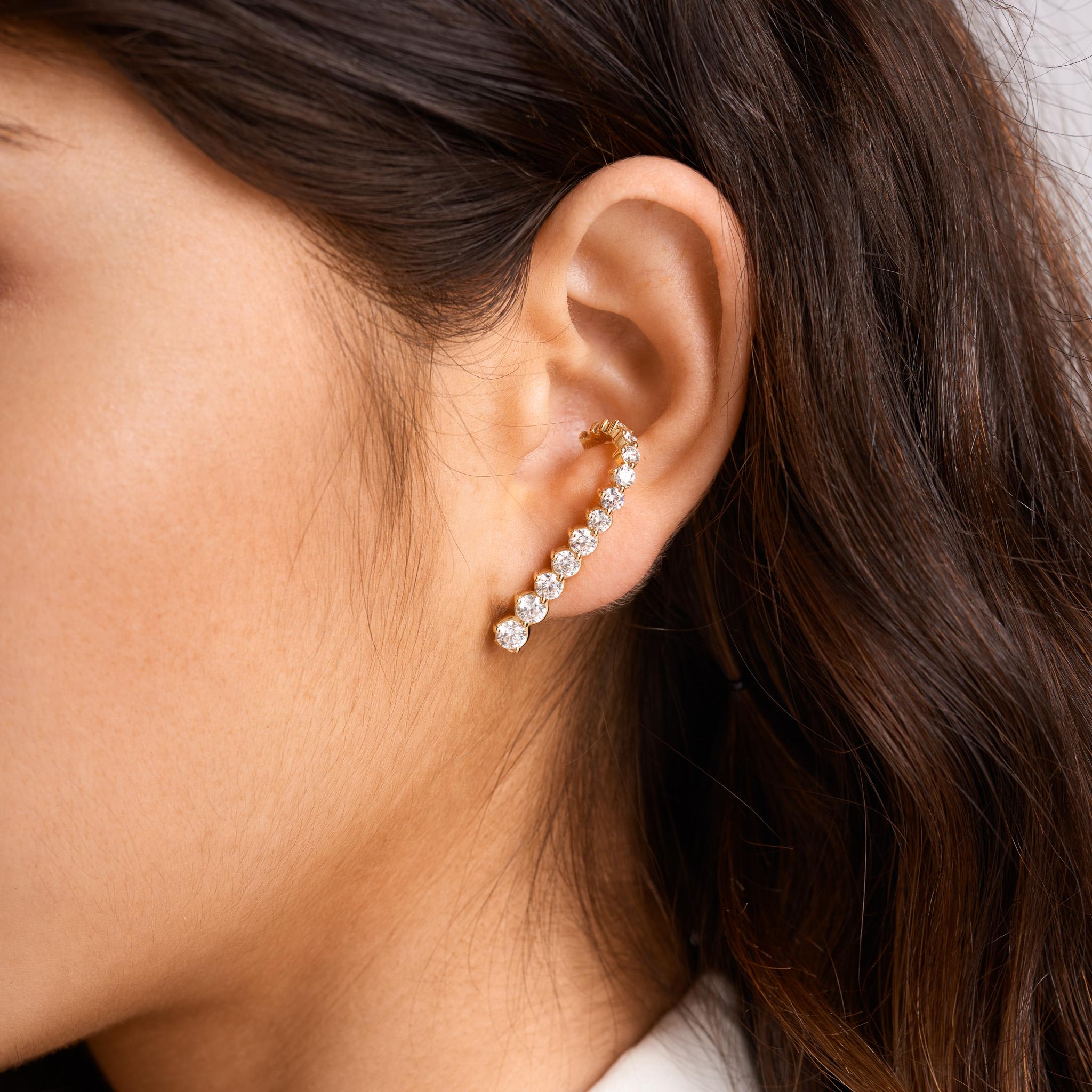 1.65 ct Stand Alone Ear Cuff For Sale at 1stDibs