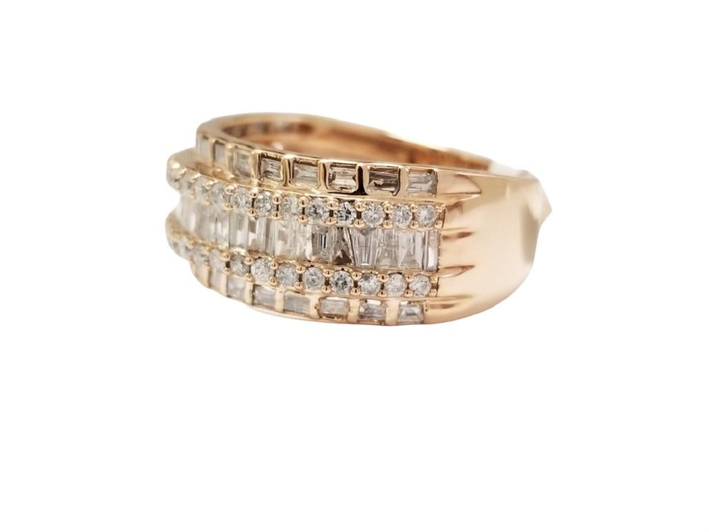 Round Cut 1.65 Cts Baguette Diamond Rose Gold 14k Ring