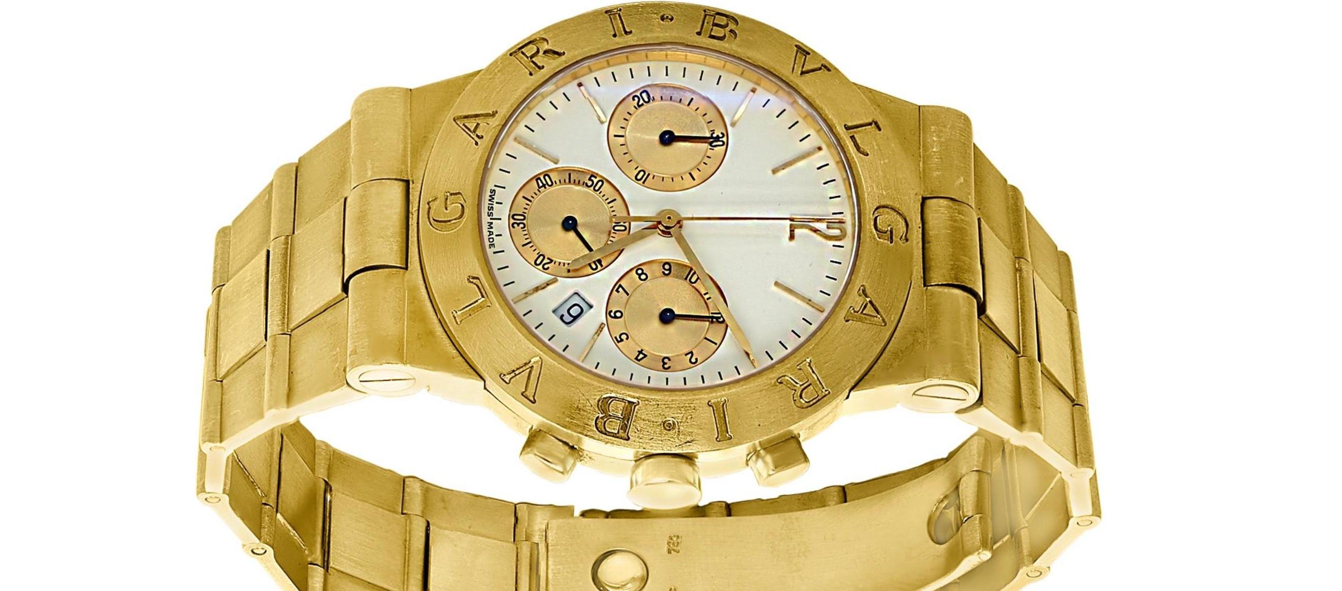 This is A Unisex Bvlgari Chronograph 18K Solid Yellow  Gold WATCH
Brand	Bvlgari
Gold weight with the movement 165 gm
Case material	 18 Karat solid  Yellow gold
Bracelet material	 18 Karat Solid Yellow Gold
Gender	Men's watch/Unisex
Movement	Battery