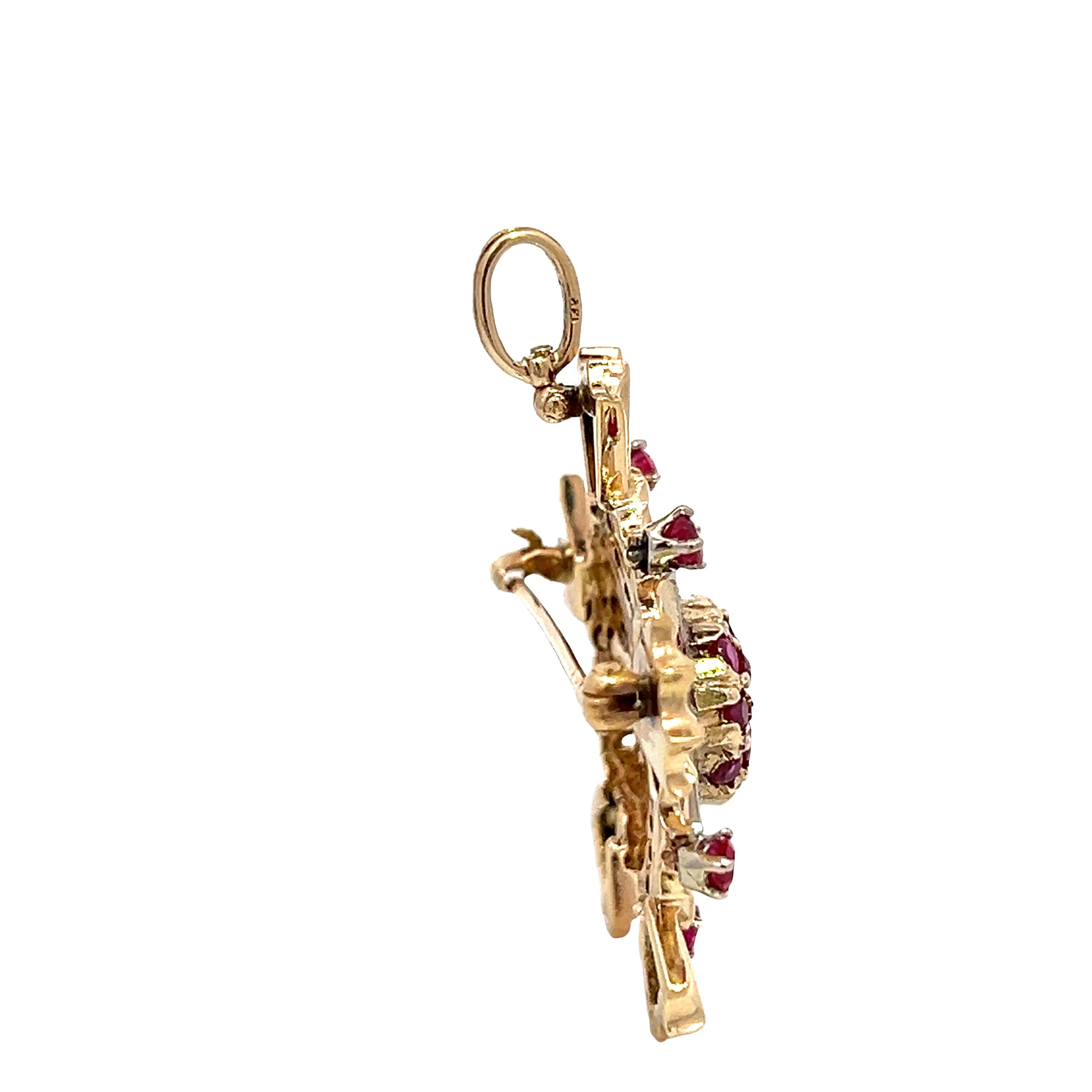 Broche pendentif convertible en or jaune 14 carats avec rubis et diamants de 1,65 carat au total Unisexe en vente